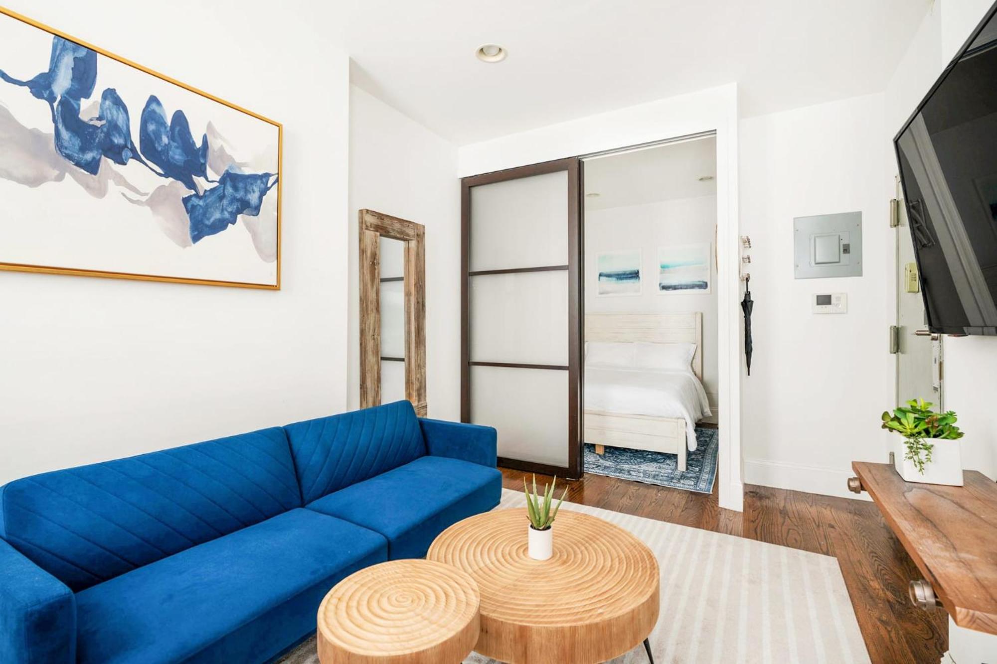 Apartment photo 1