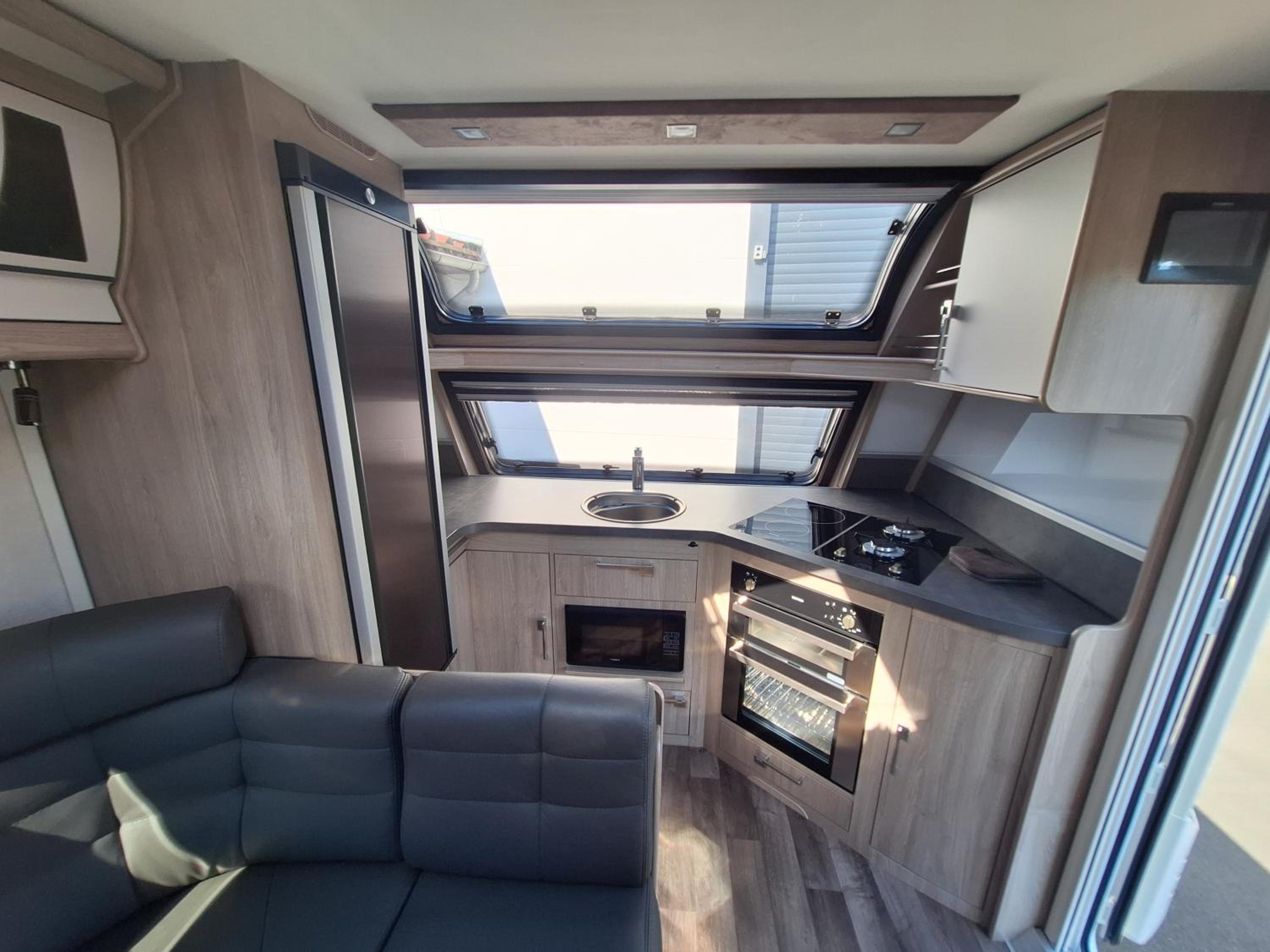 Caravan photo 2