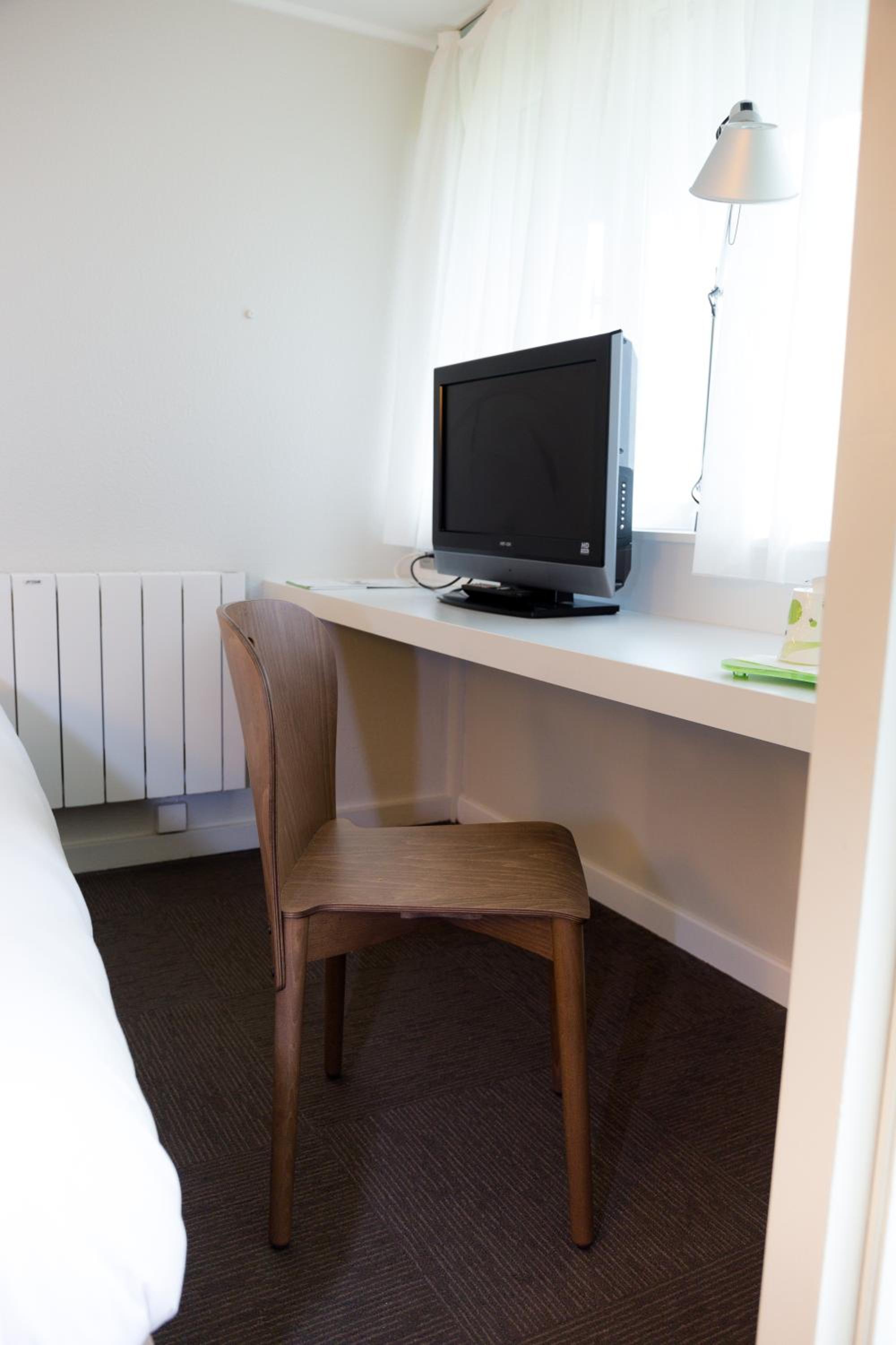 Double Room - Photo 7