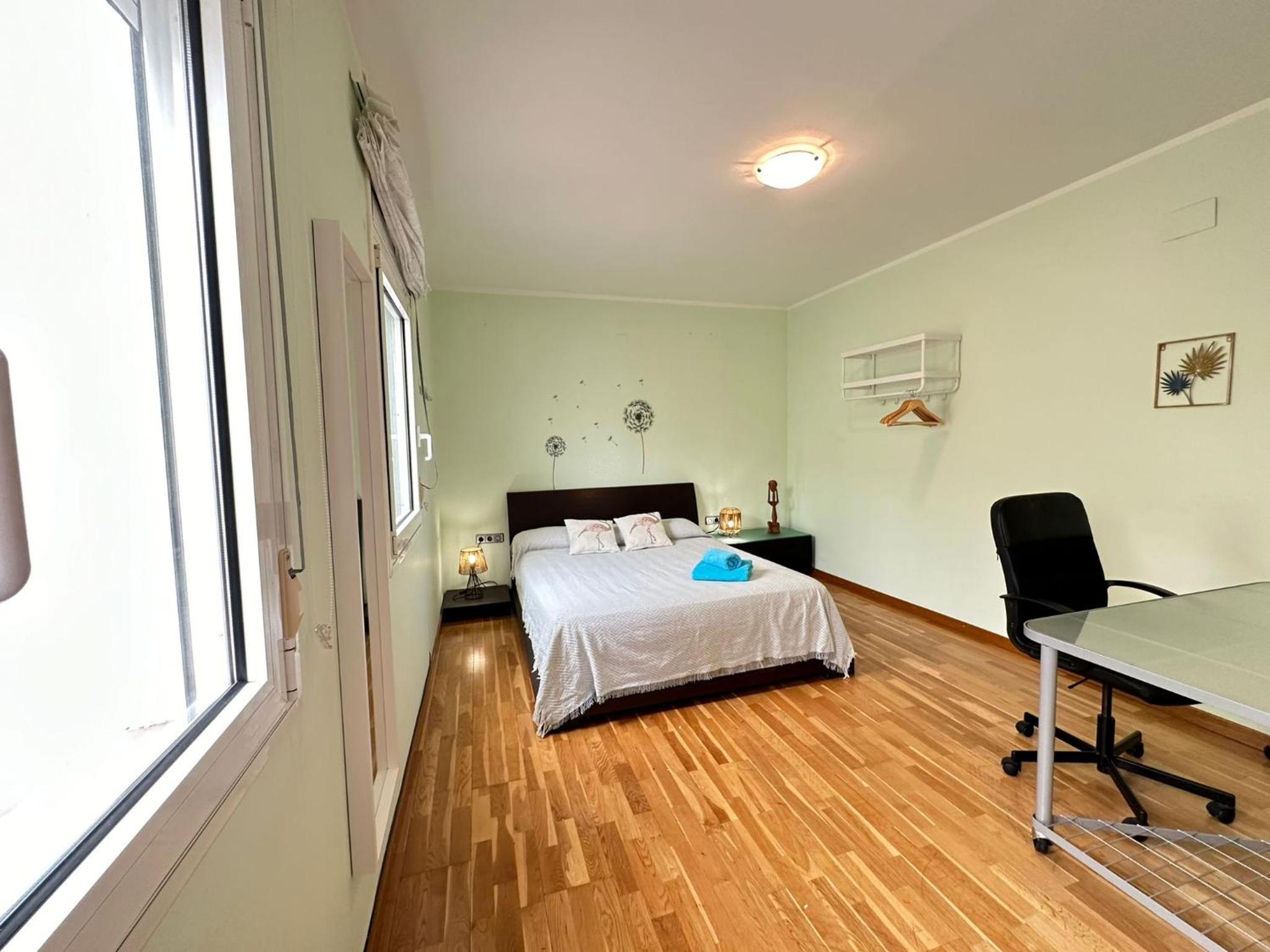 Large Double Room photo 3