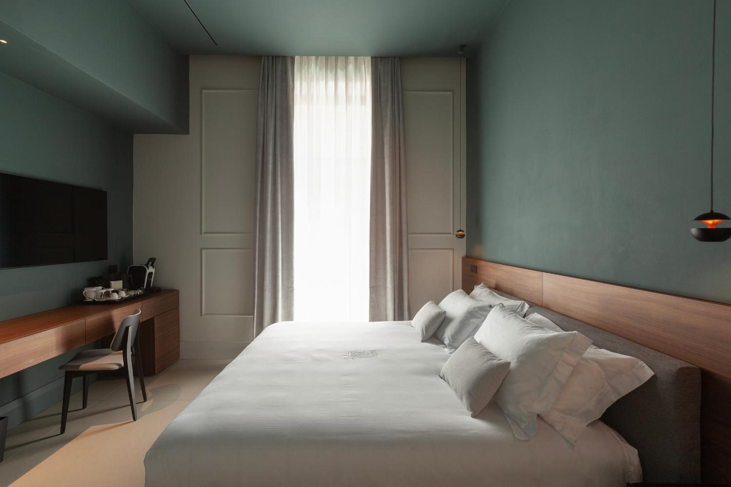Double Room - Photo 17