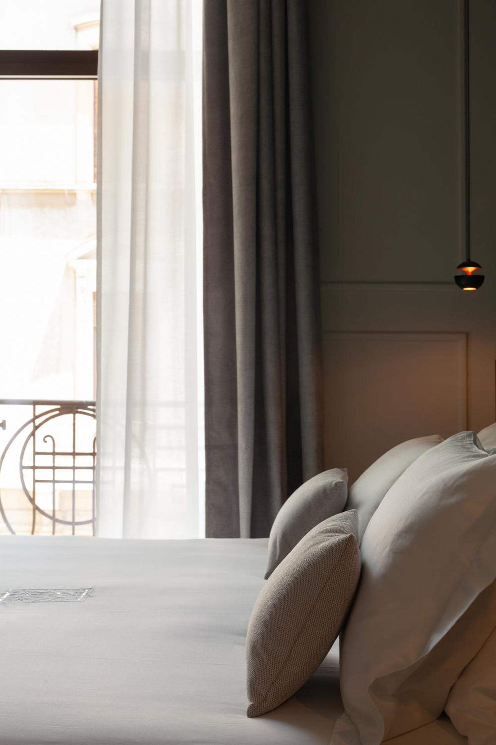 Double Room - Photo 9