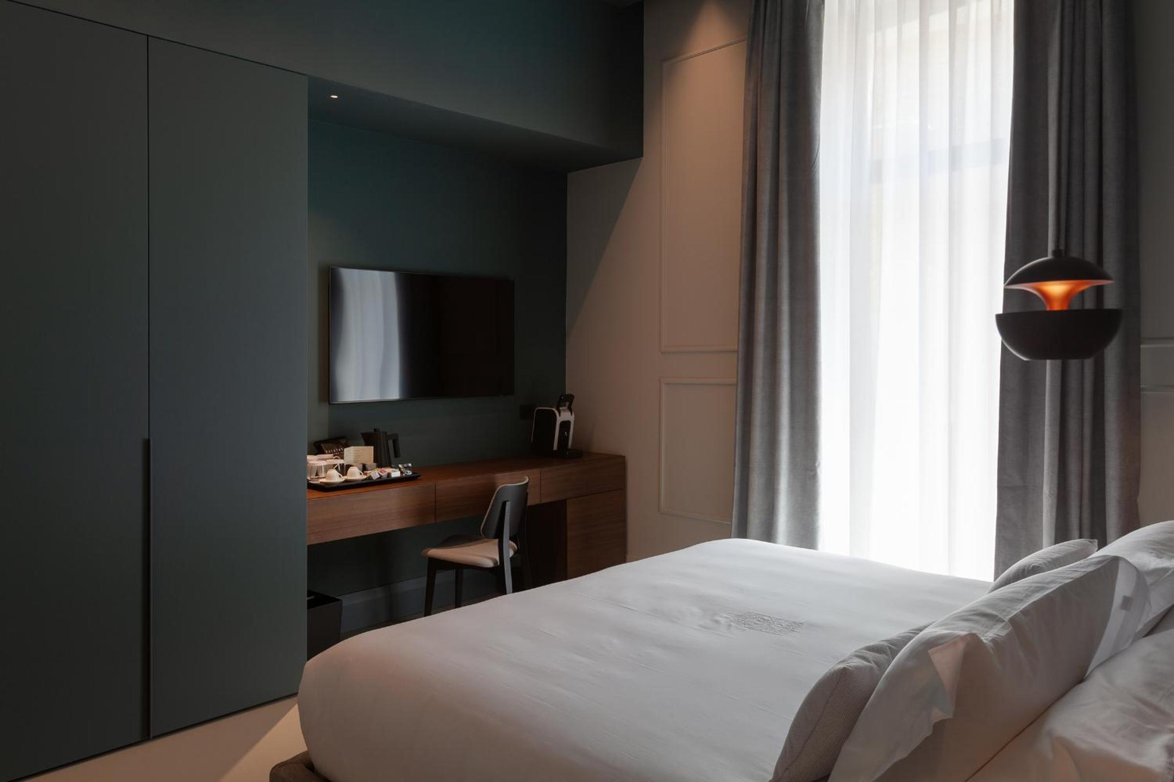Double Room - Photo 2