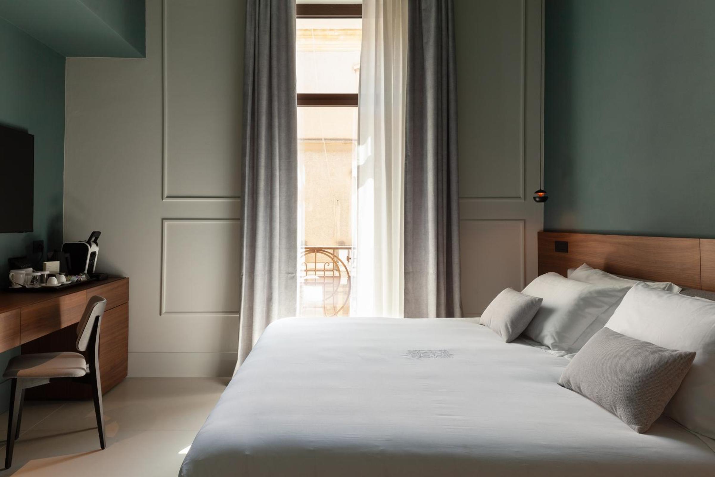 Double Room - Photo 19