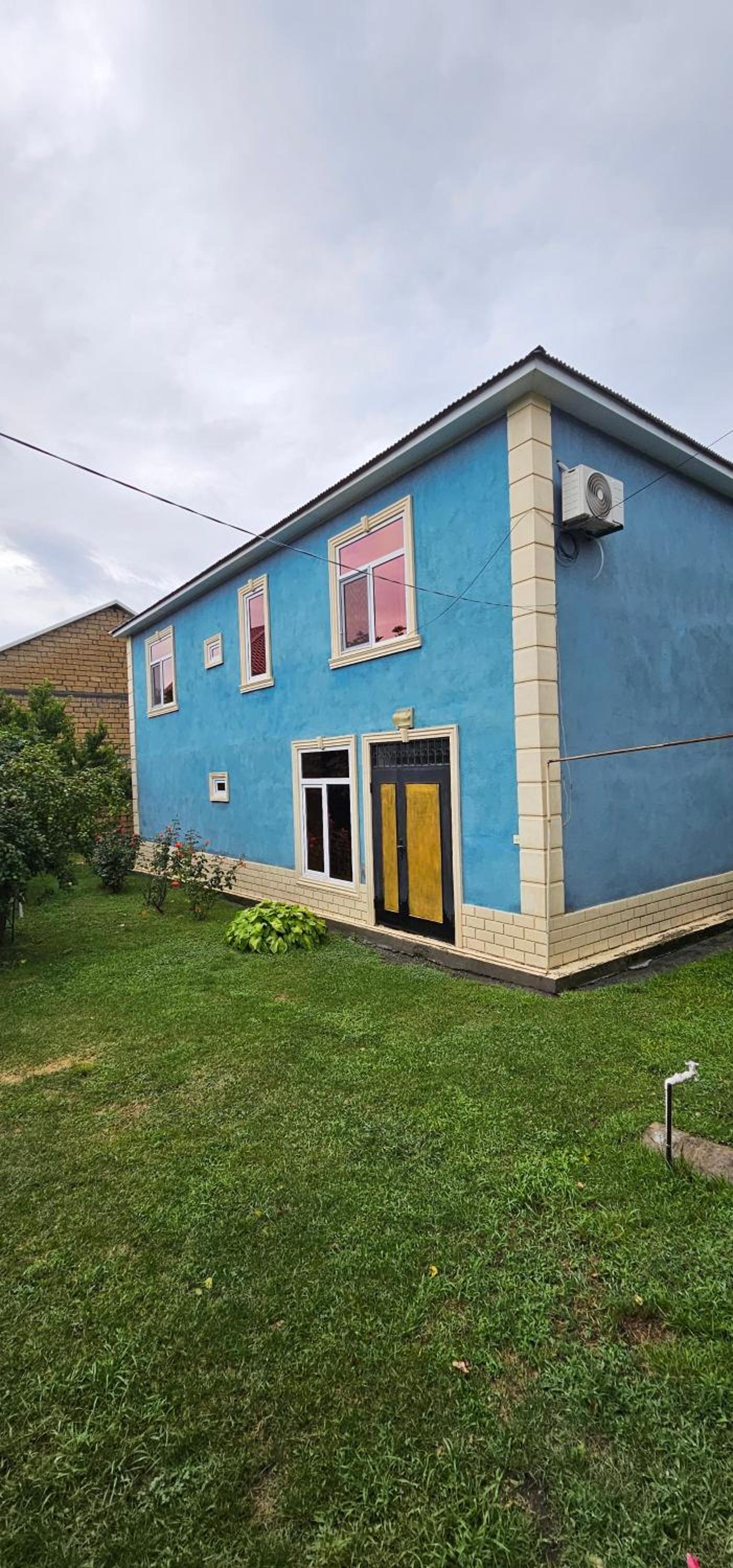 Three-Bedroom Villa photo 1