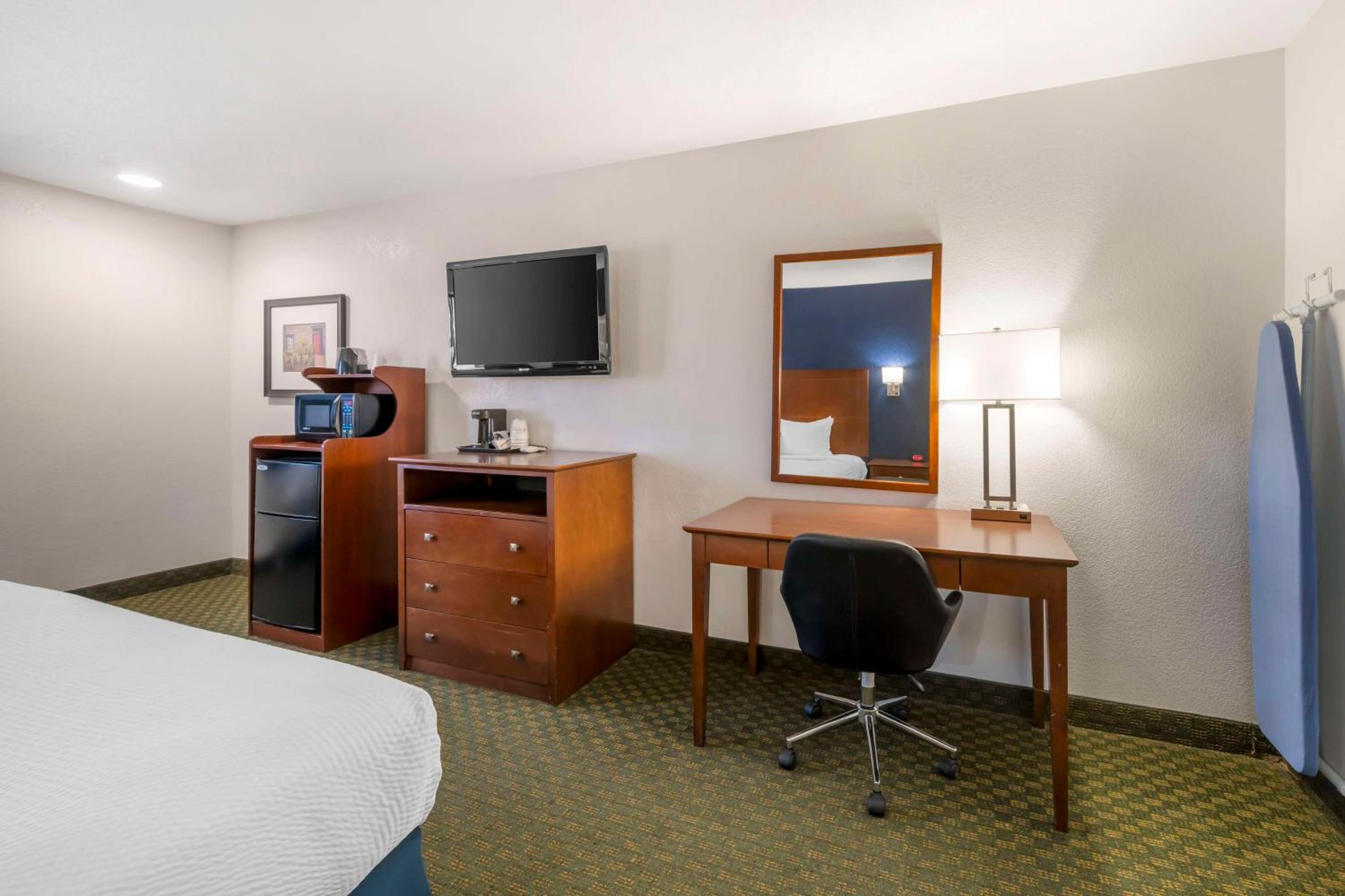 King Room - Disability Access photo 1
