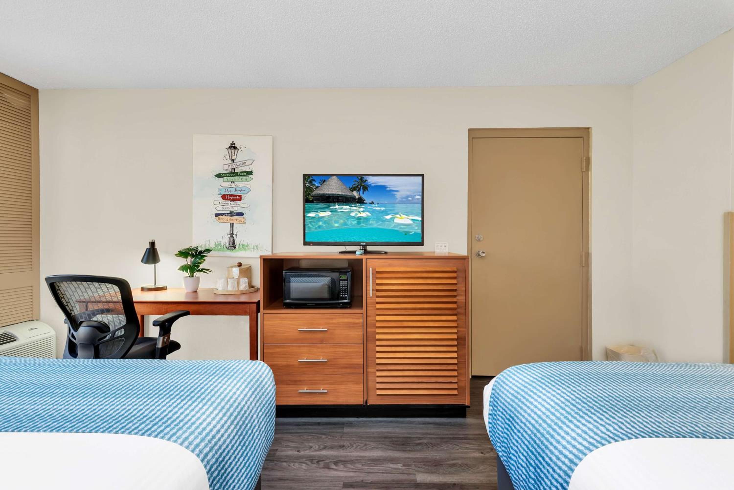Premium Room 2 Double Beds with a Water view