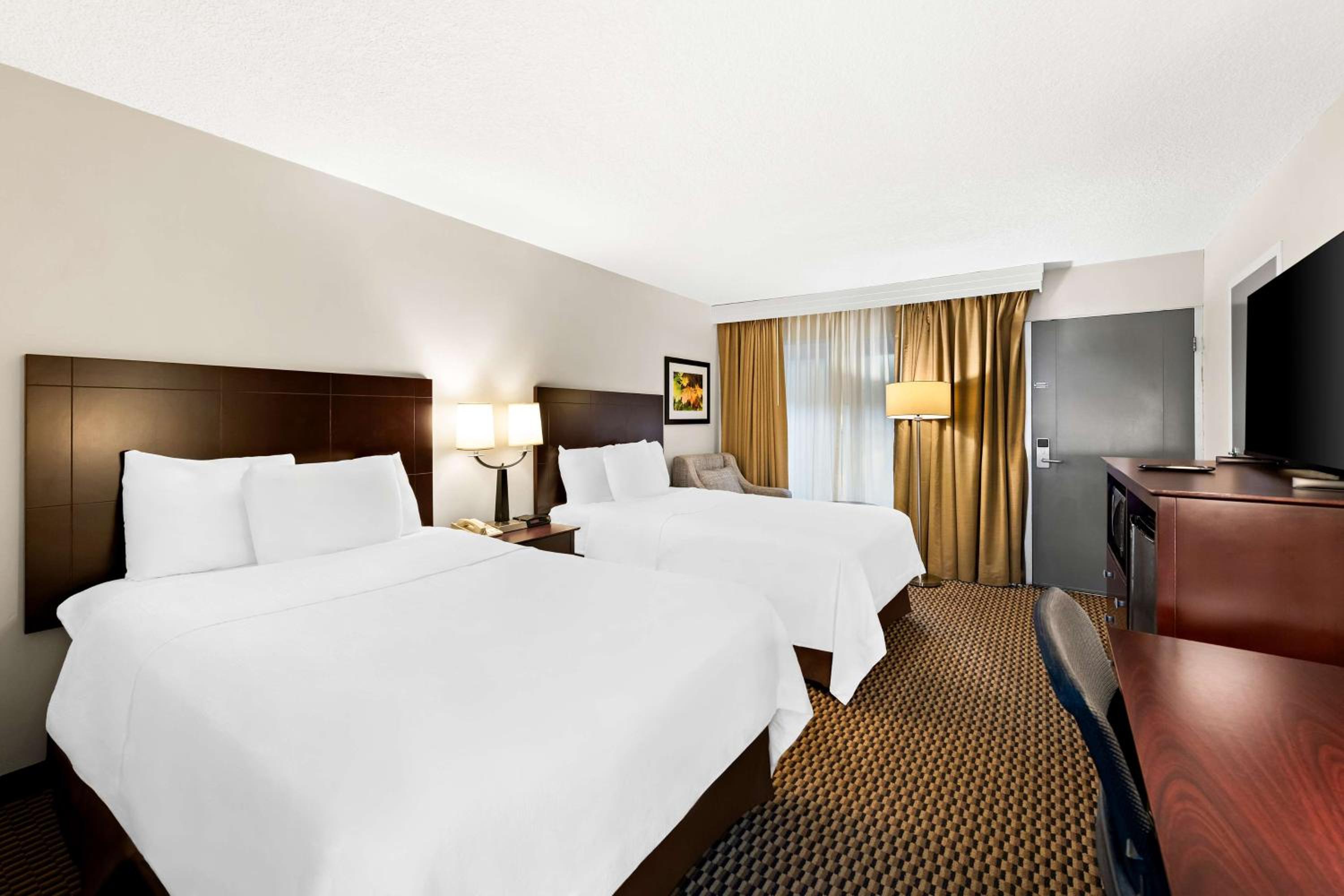 Double Room with Two Double Beds - Non-Smoking