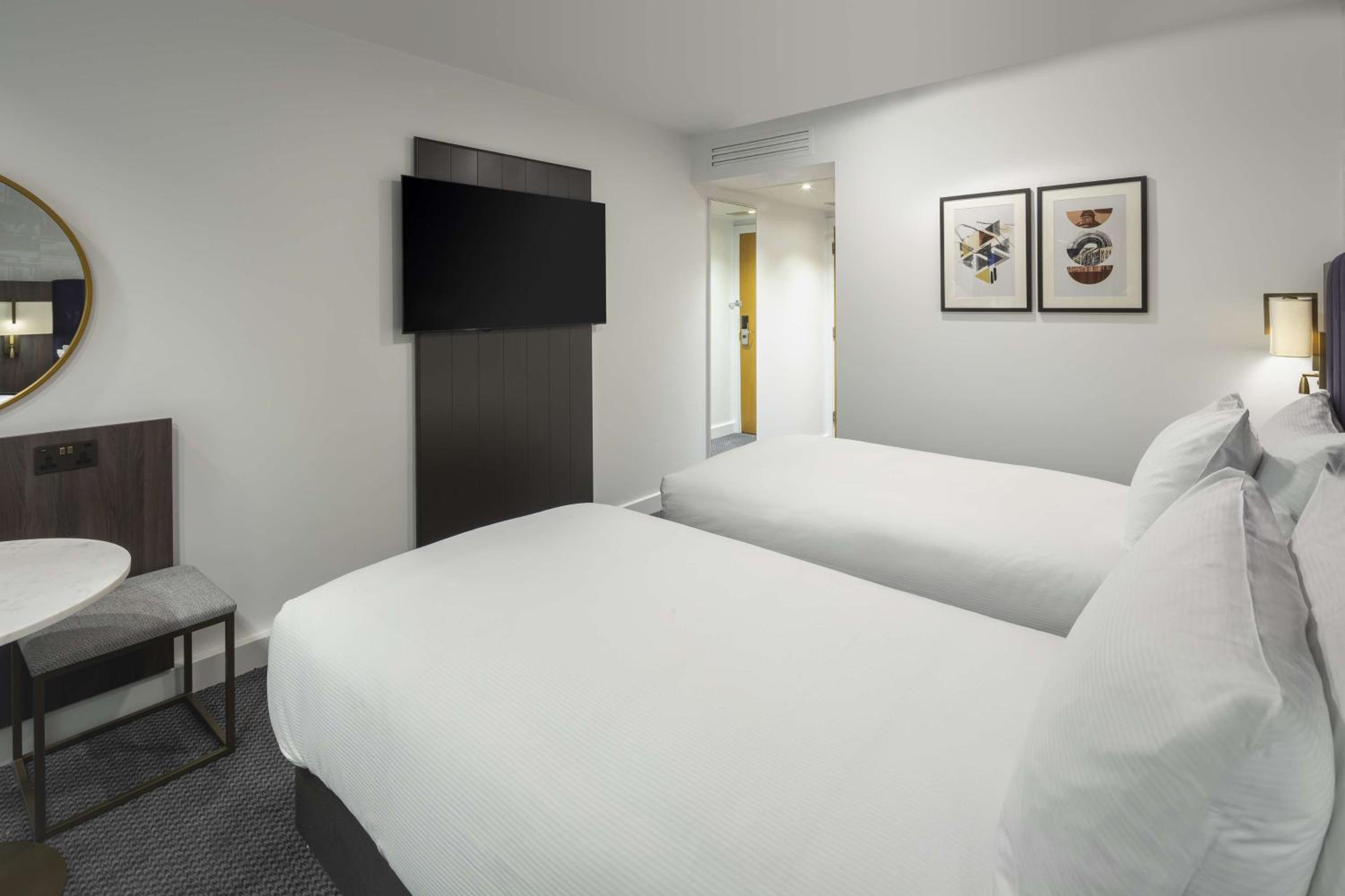 Deluxe Twin Room - Photo 1