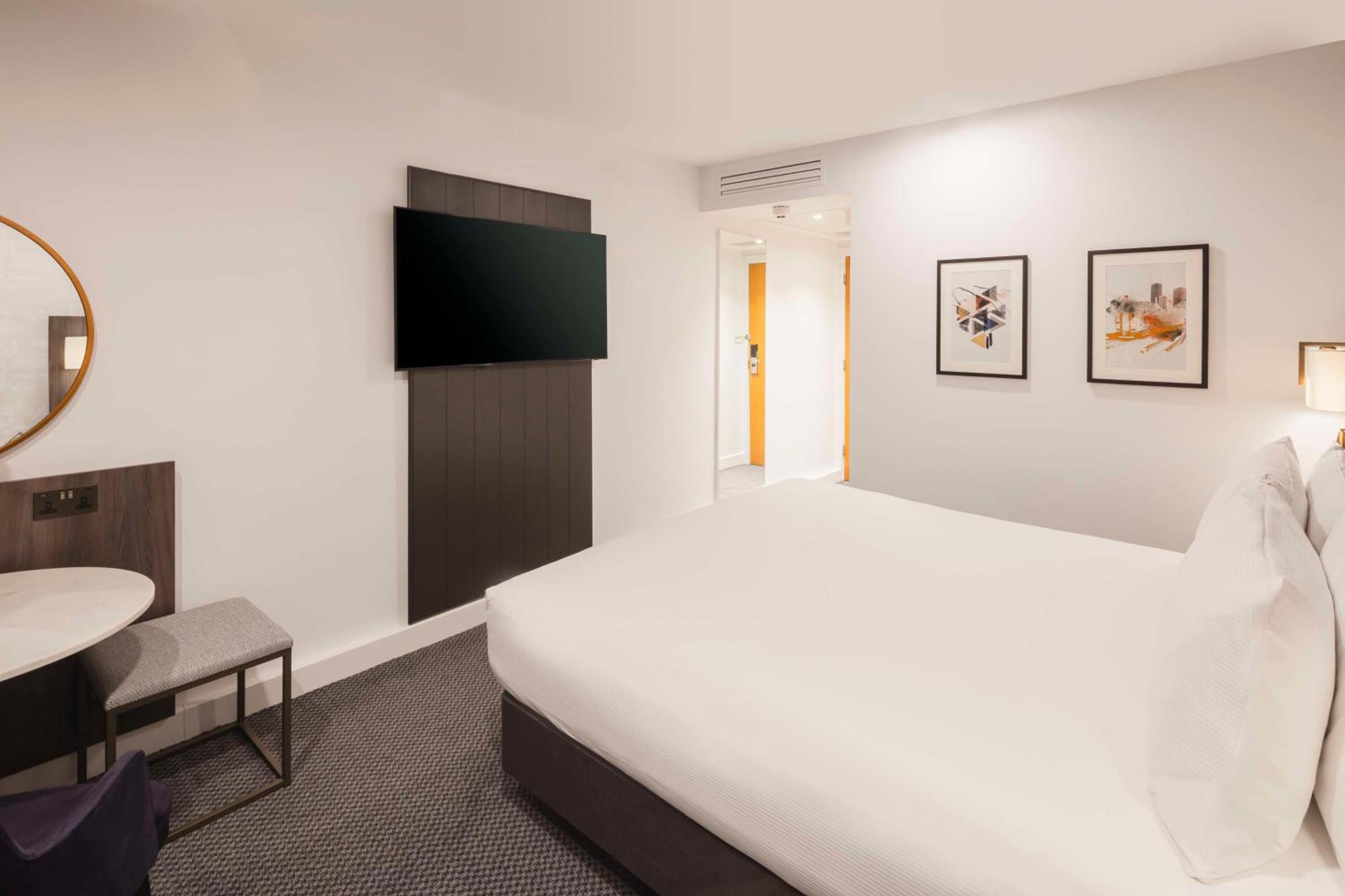 King Guest Room - Photo 1