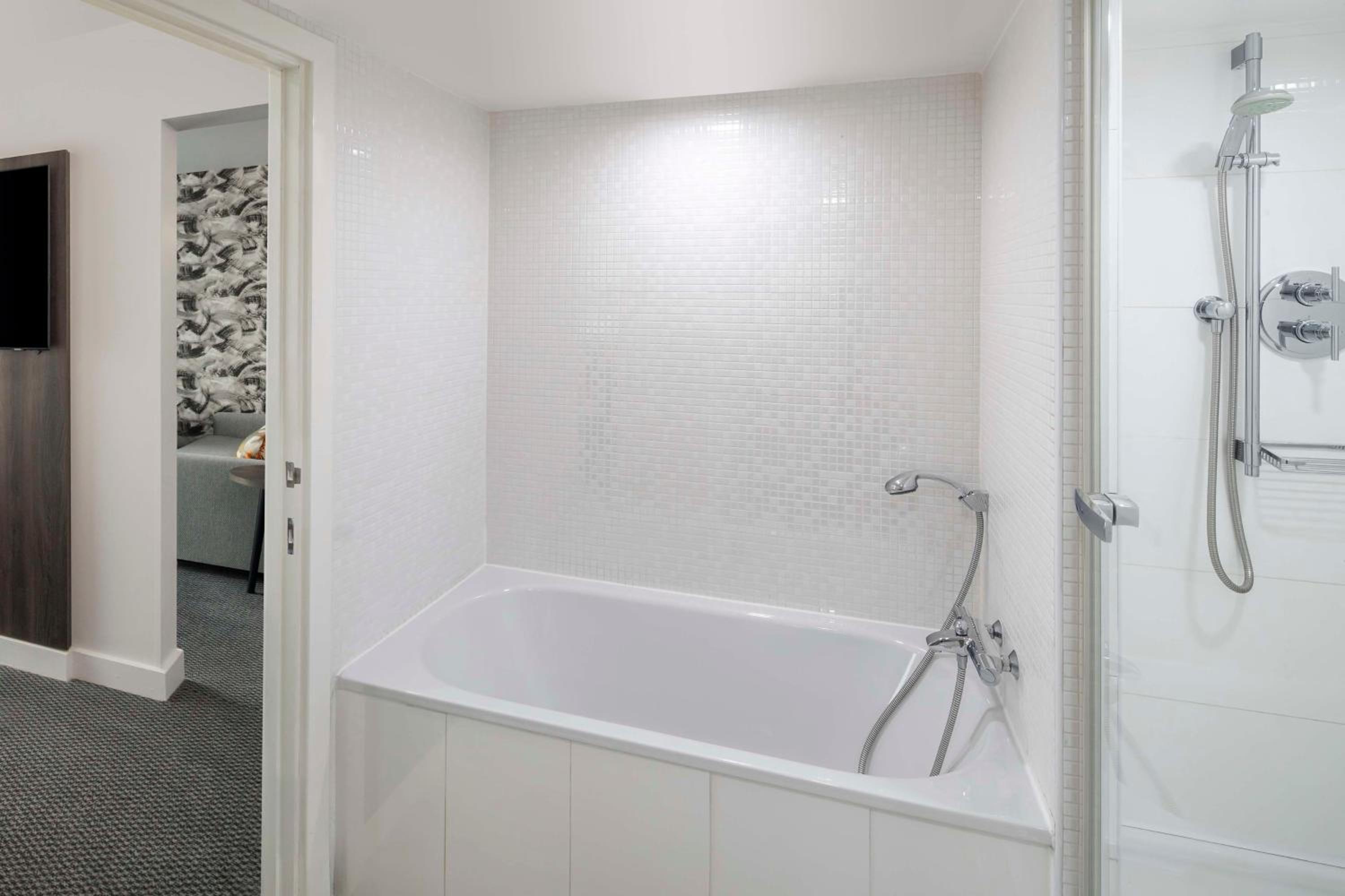 King City Suite - Photo 5
