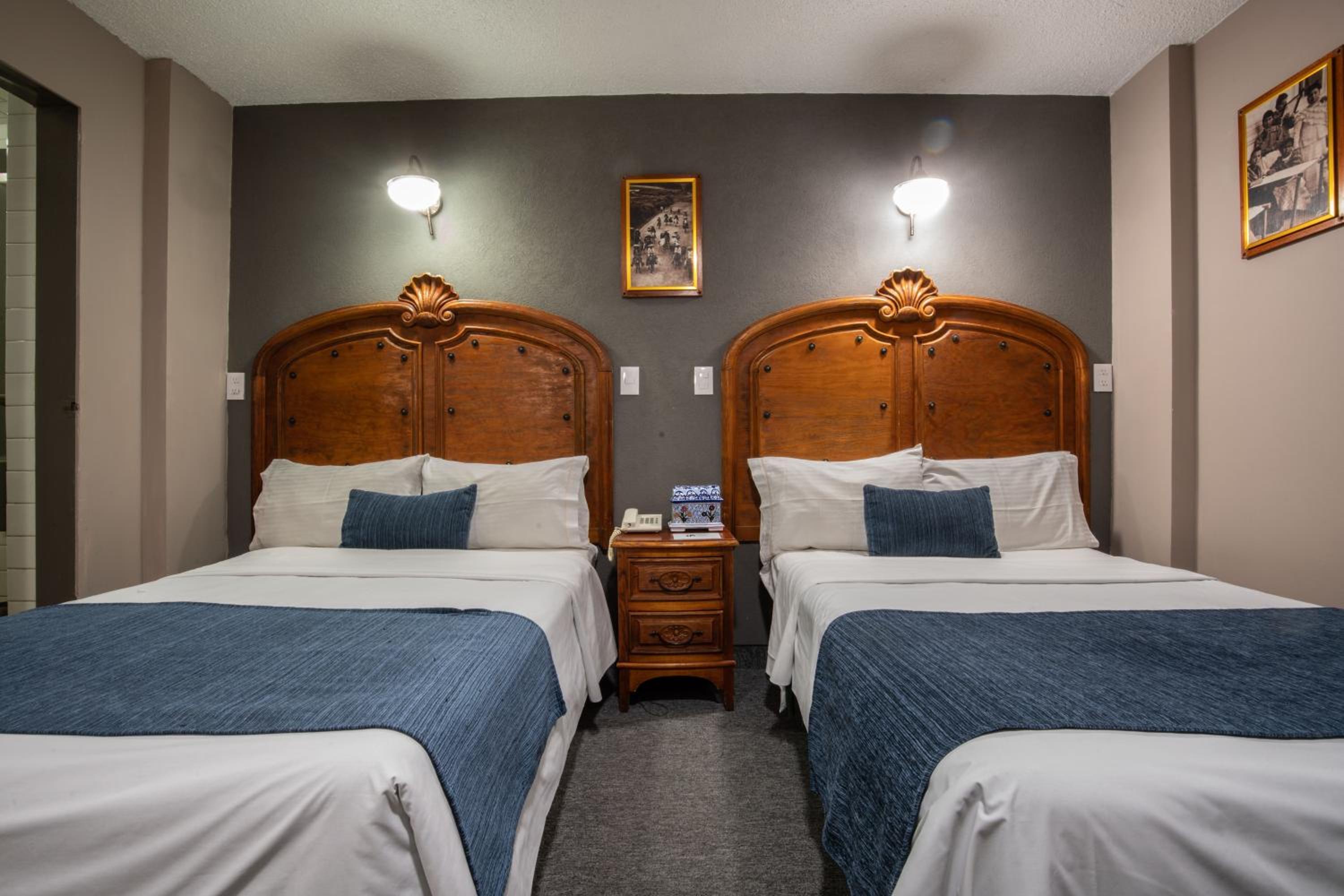 Deluxe Double Room with Two Double Beds photo 1