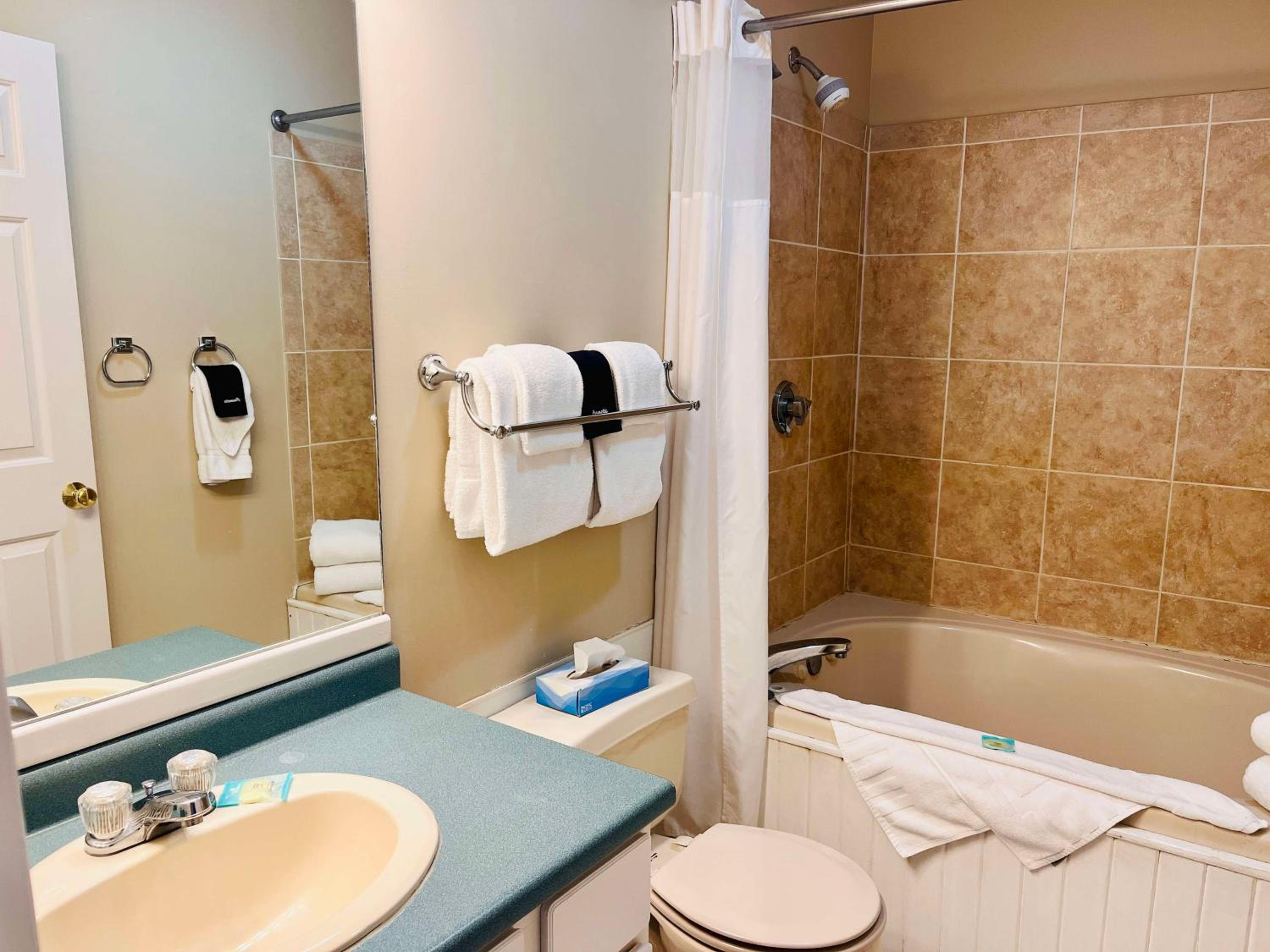 Highland Deluxe Suite 1BR 2 Kings - Photo 7