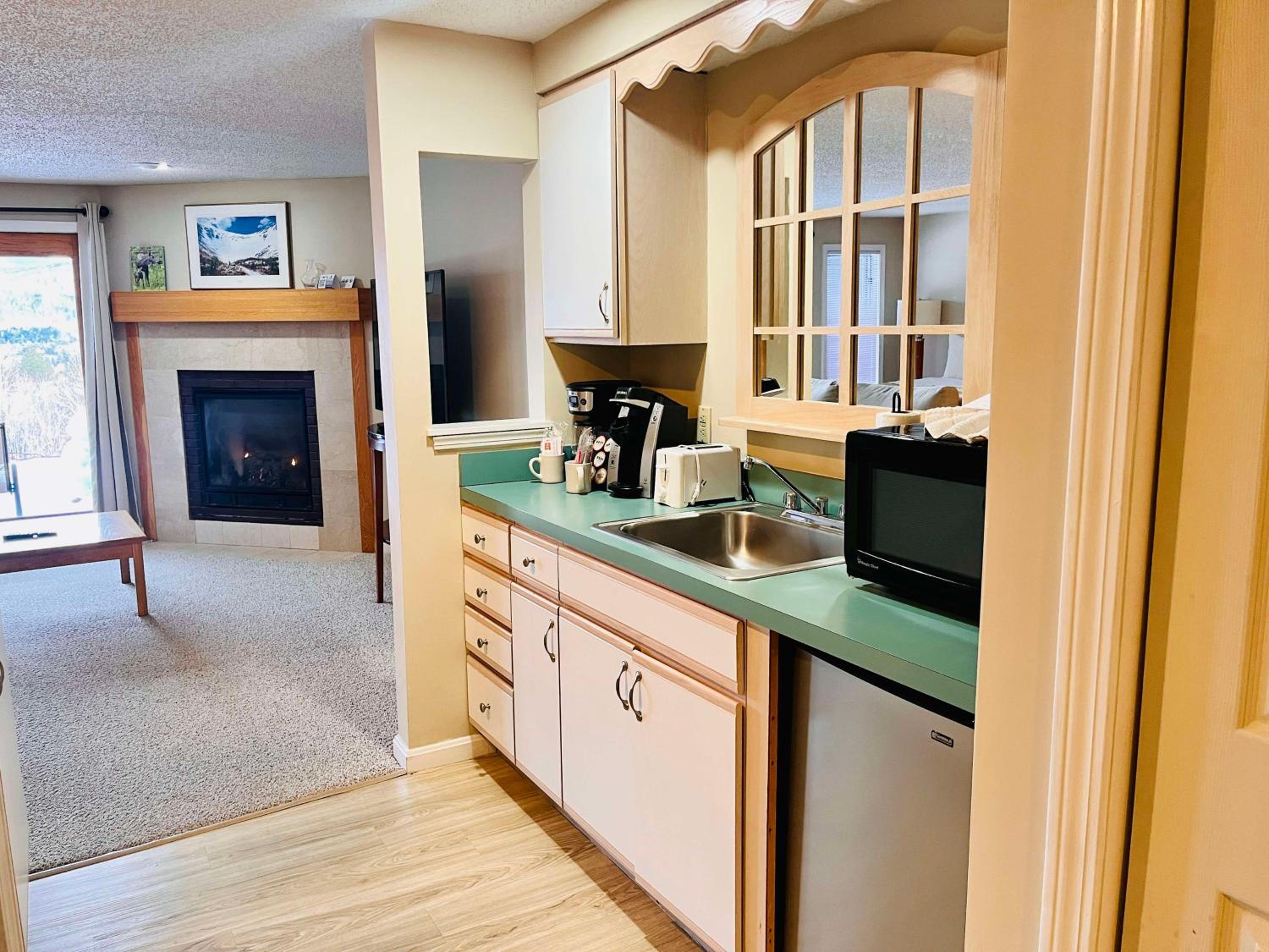 Highland Deluxe Suite 1BR 2 Kings - Photo 5