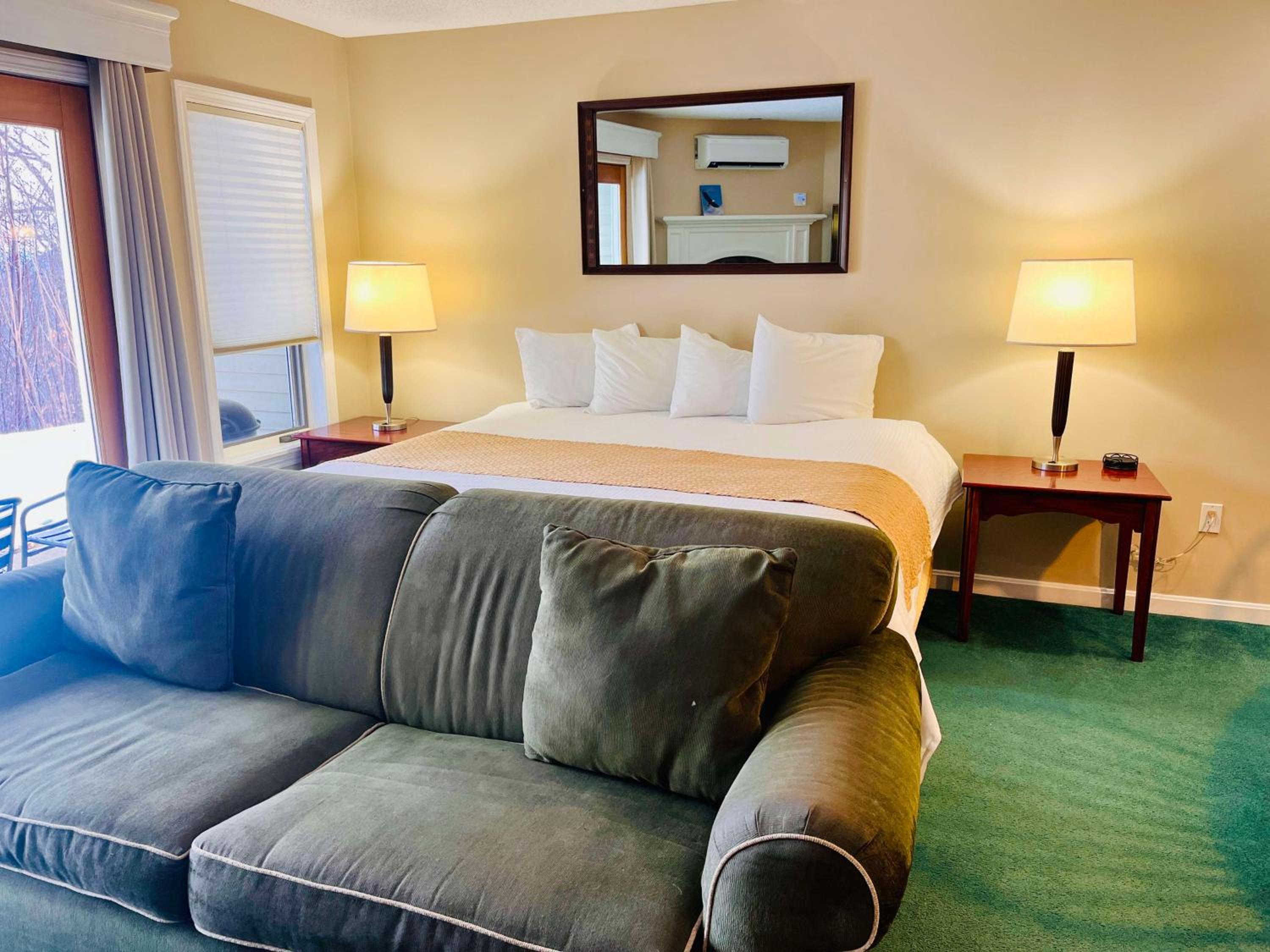 Highland Deluxe Suite 1BR 2 Kings - Photo 10