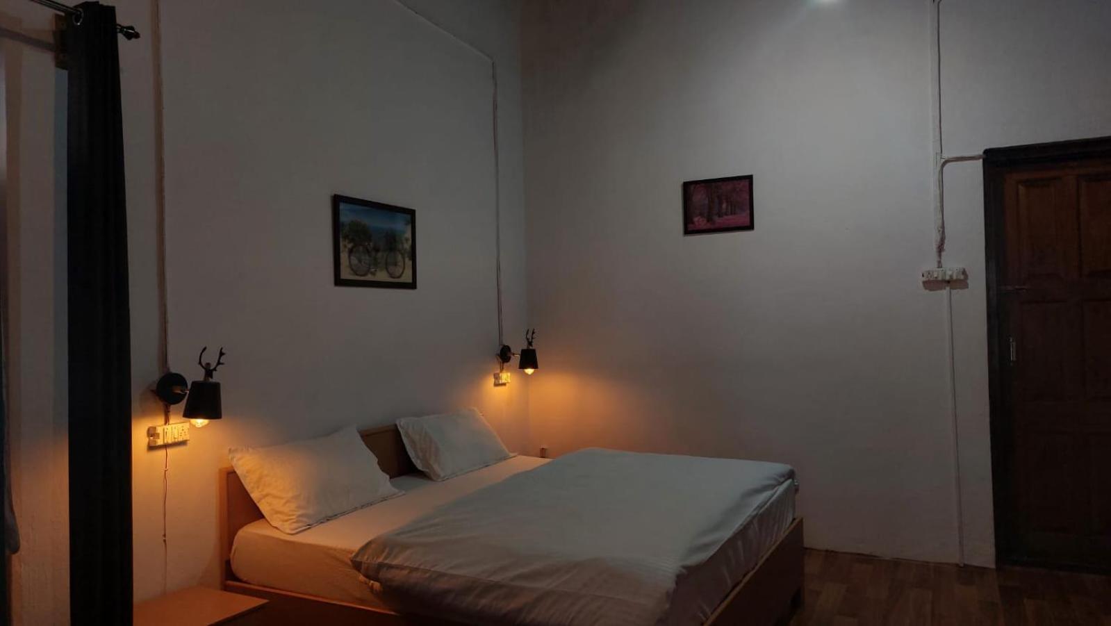 Triple Room with Private Bathroom photo 3