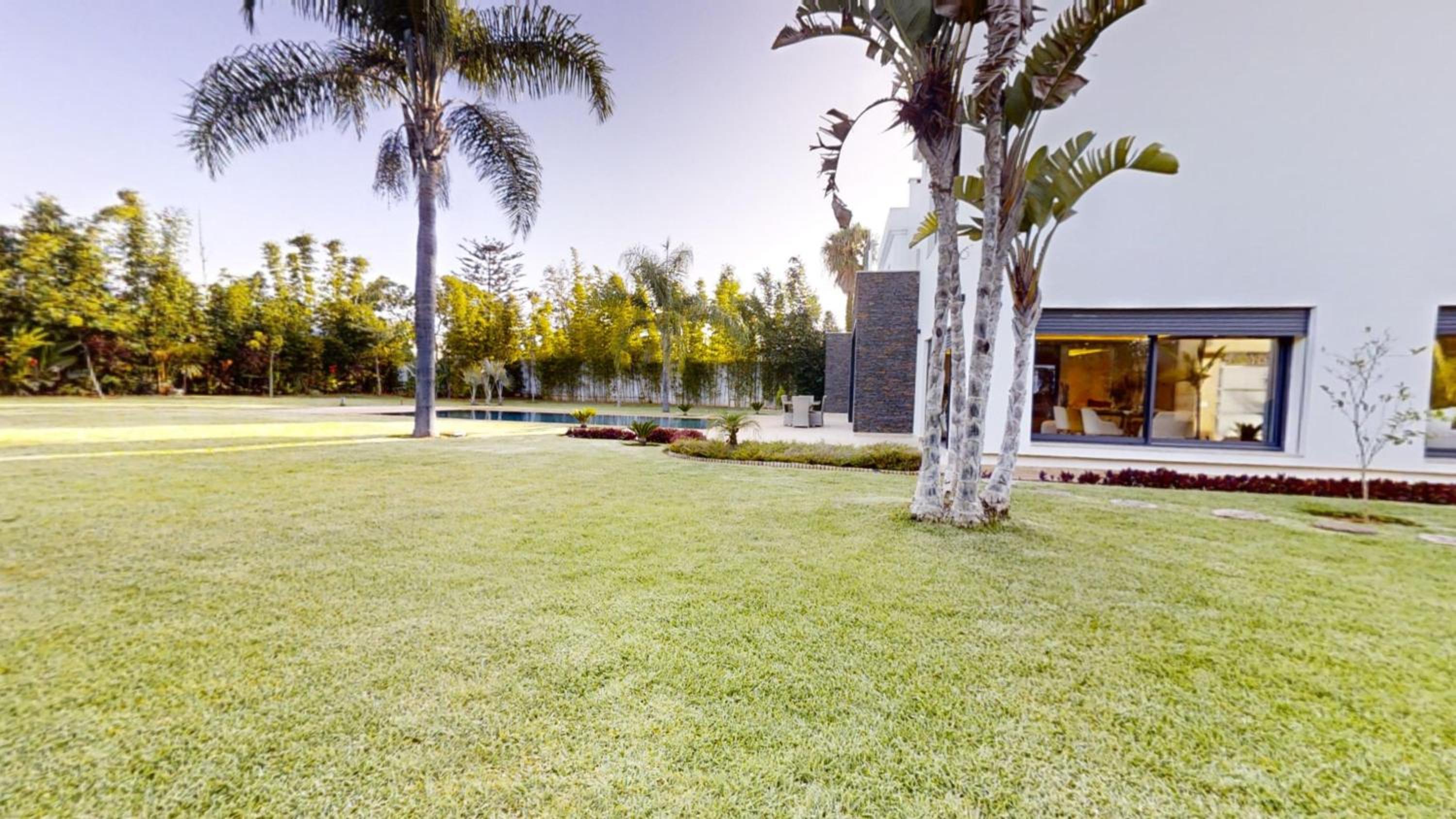 Villa photo 2