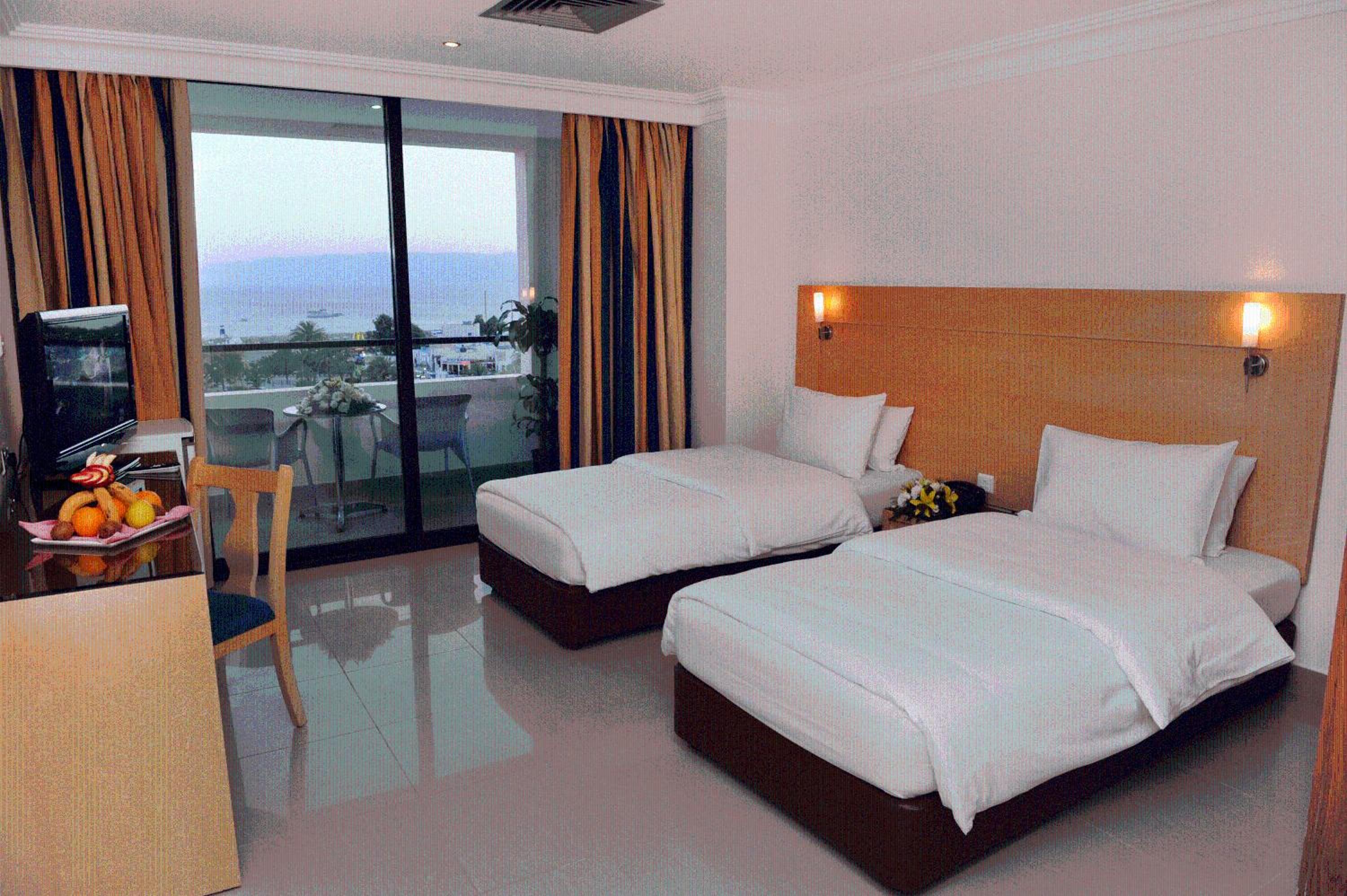 Standard Double or Twin Room with Sea View and Balcony photo 2