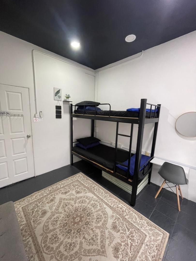 Two-Bedroom House photo 3
