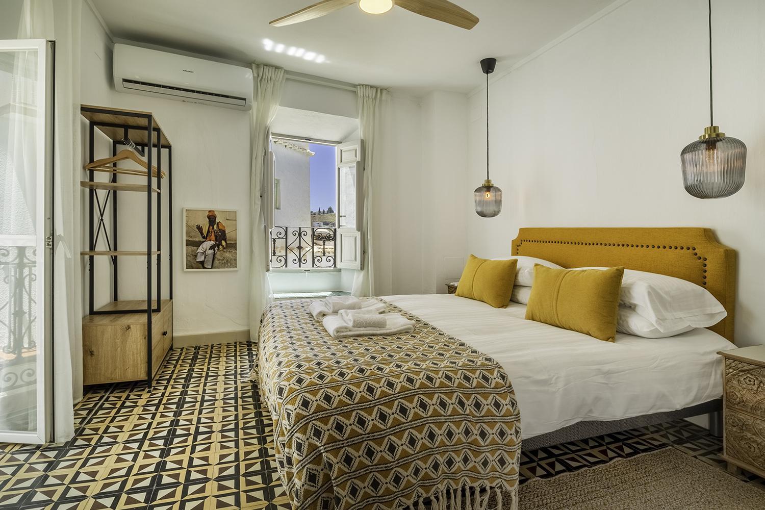 Triple Room with Private Bathroom photo 2