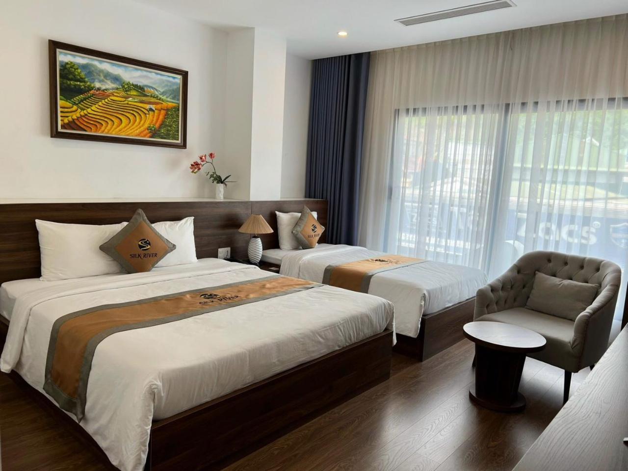 Suite with Balcony photo 2