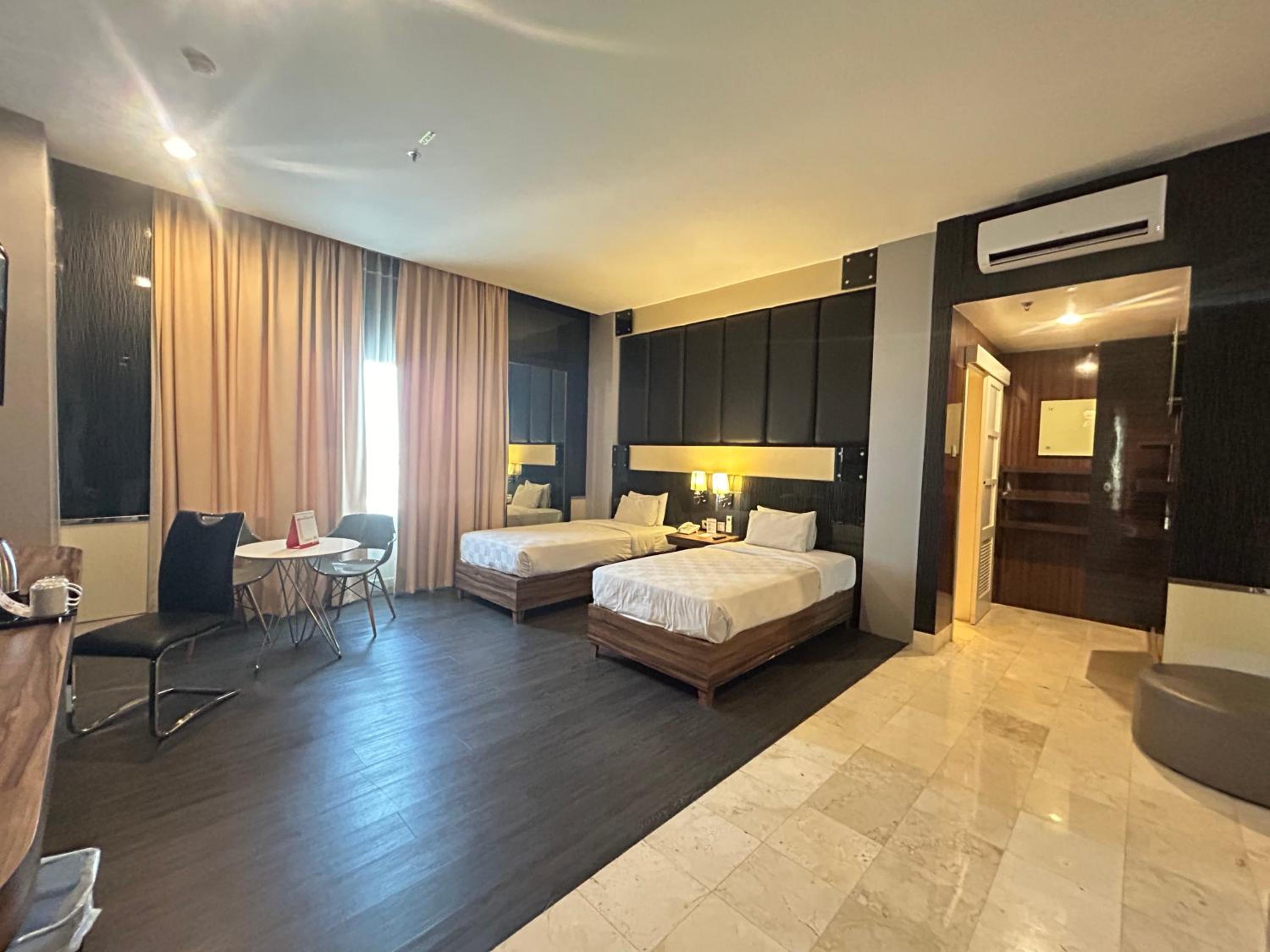 Junior Suite - Twin Room photo 1