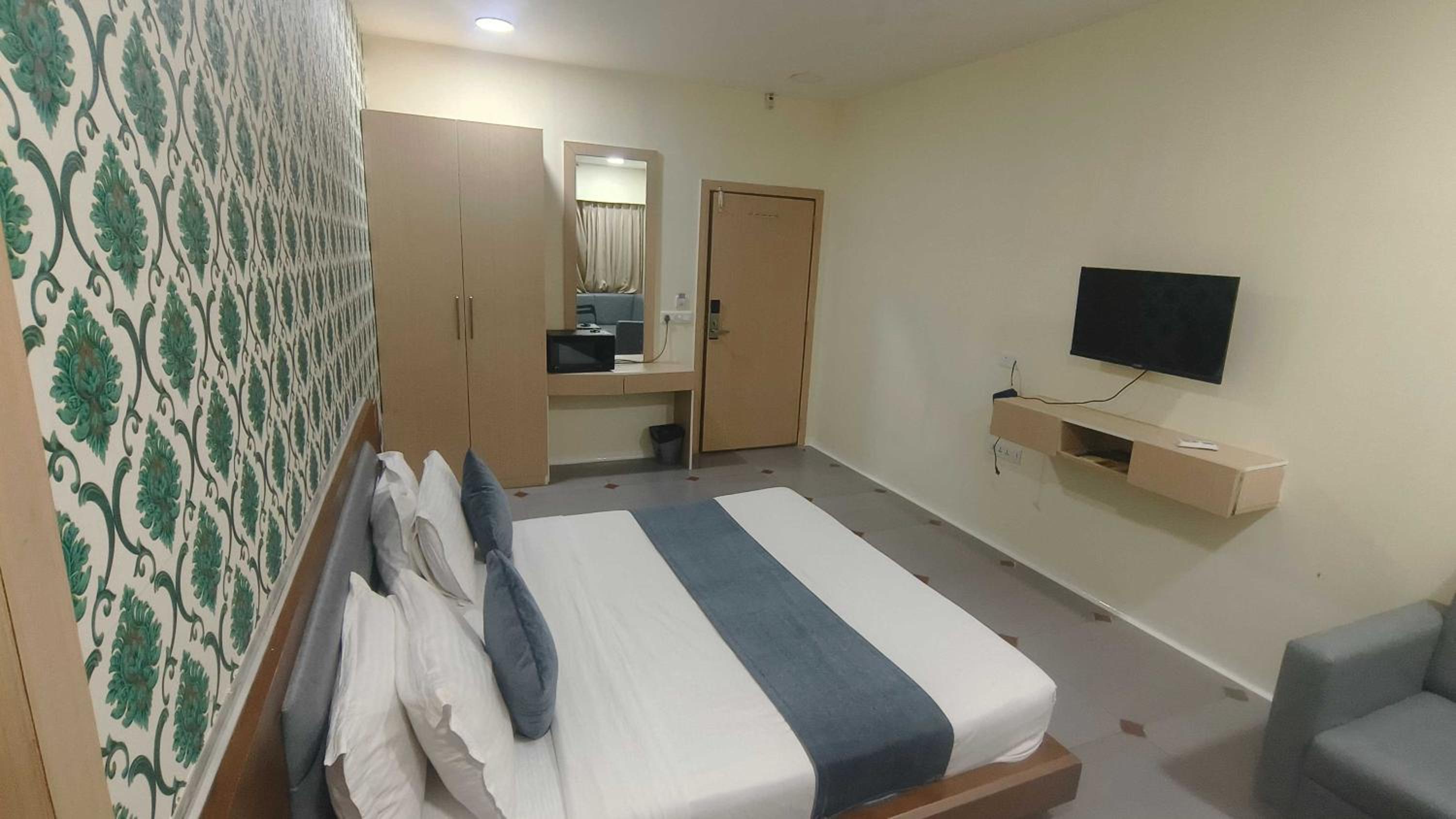 Standard Double Room photo 2