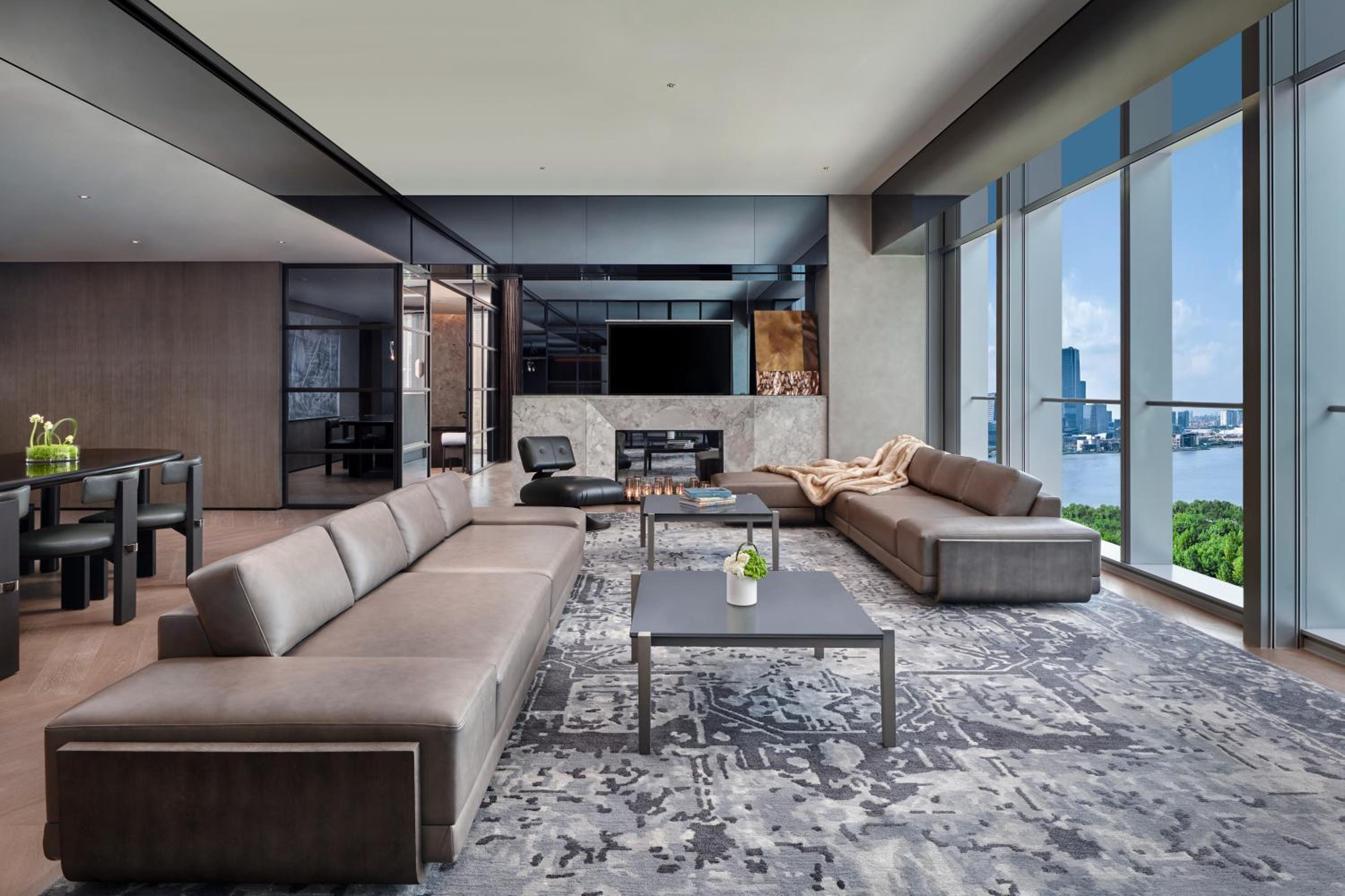 La Lumière Suite