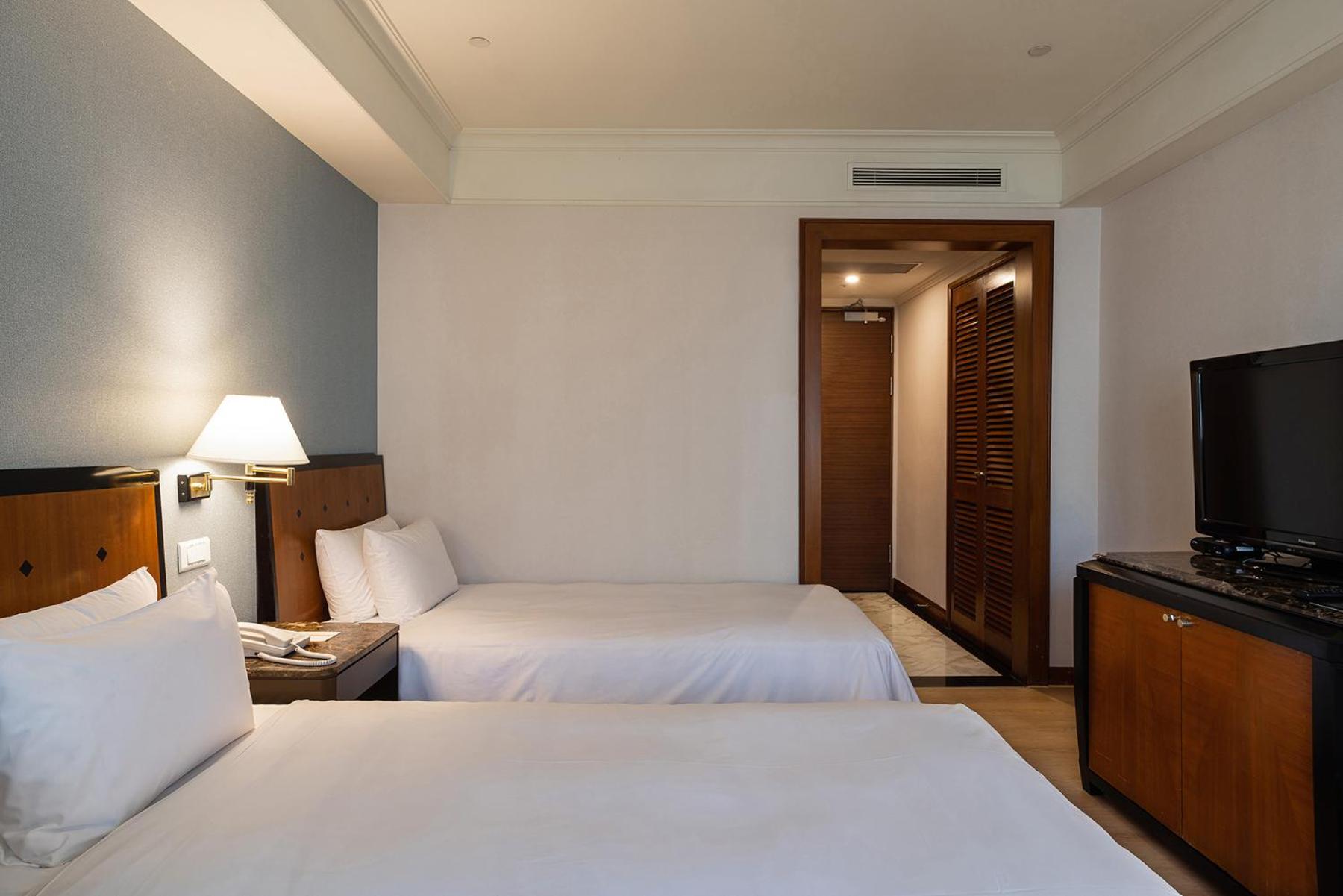 Superior Twin Room photo 3