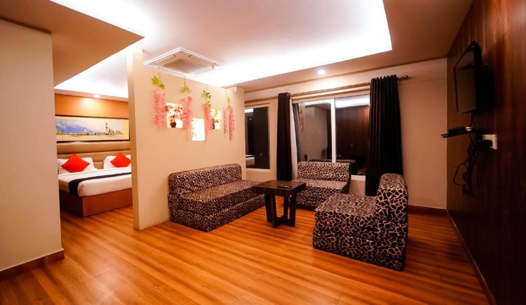 Superior King Room