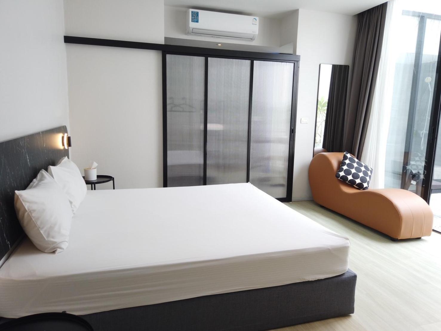 Deluxe Double Room with Balcony - Photo 1
