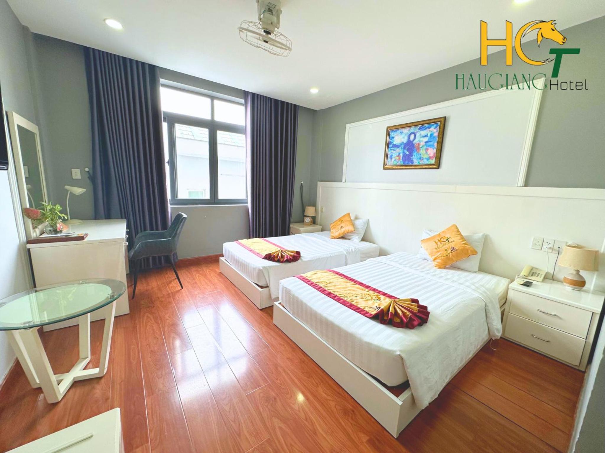 Twin Room - Photo 2