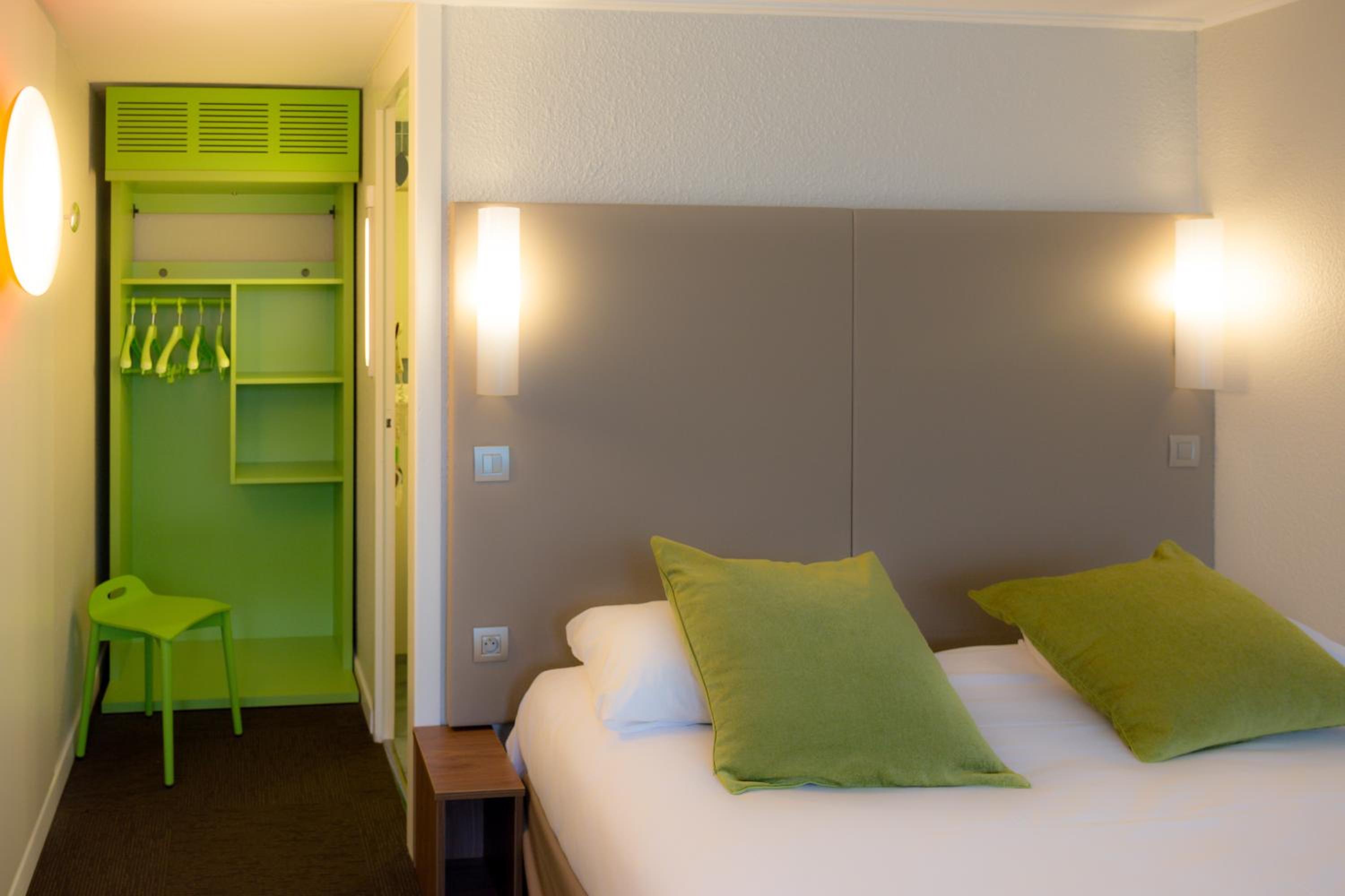 Double Room - Photo 9