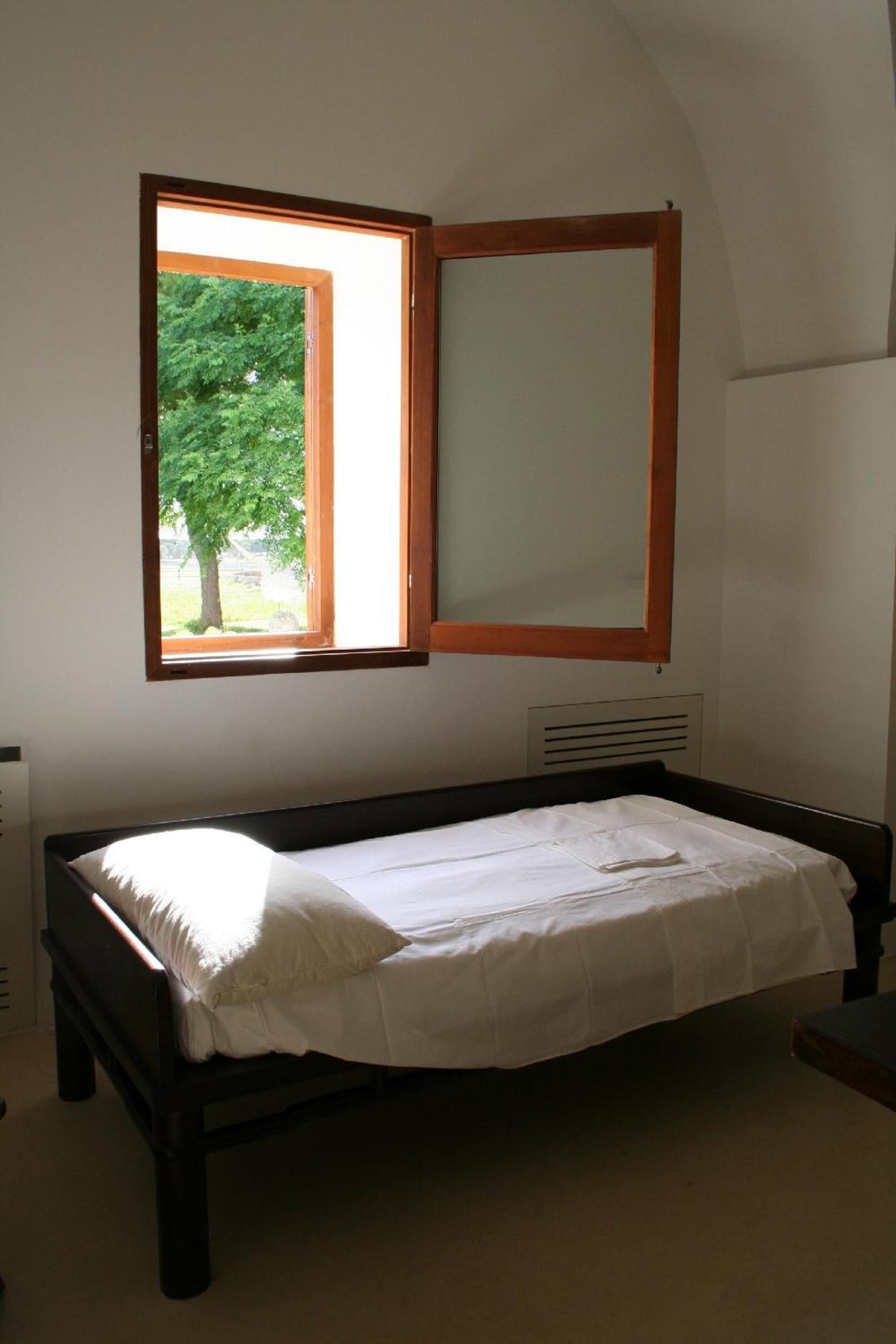 One-Bedroom Apartment (2 Adults)
