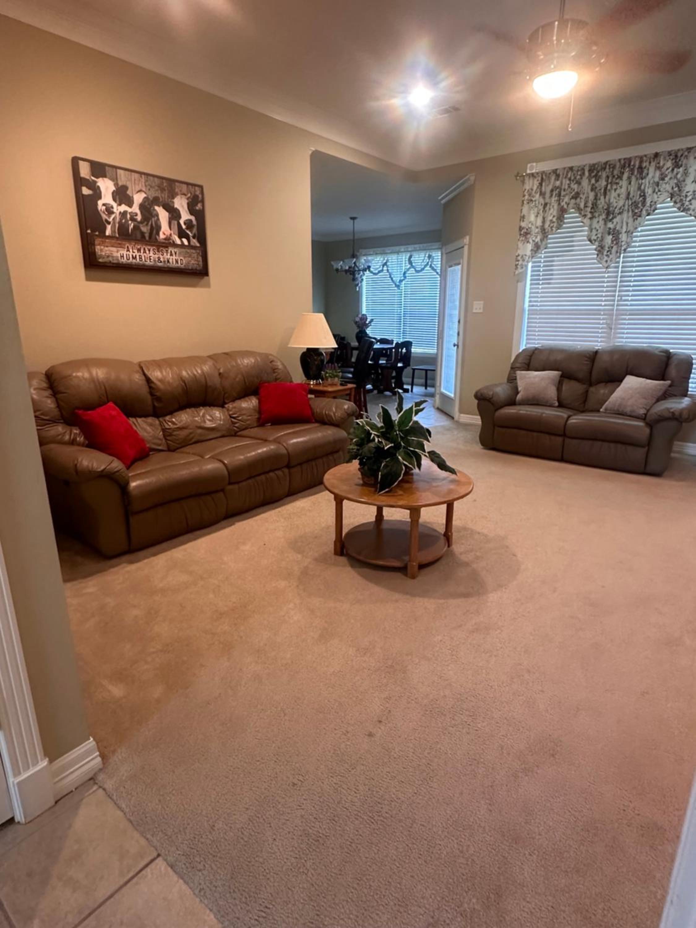 Three-Bedroom House photo 2