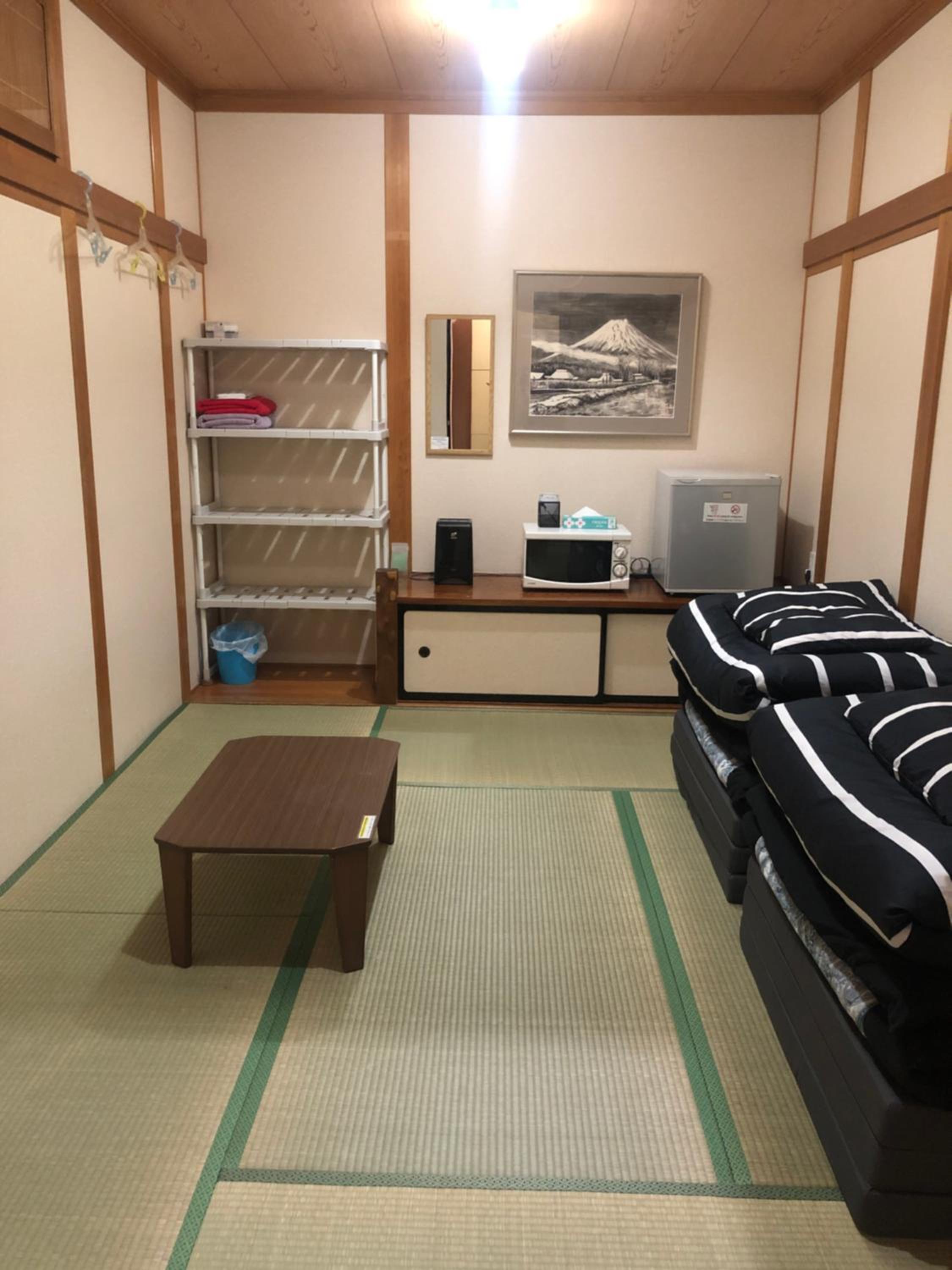 Japanese-Style Standard Room with Shared Bathroom photo 1