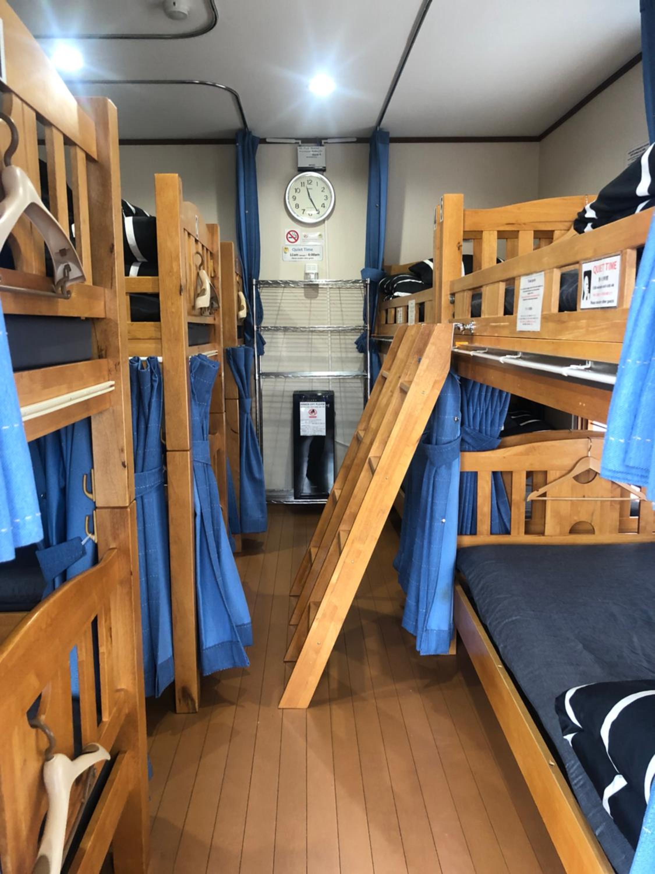 Bunk Bed in Mixed Dormitory Room A photo 1