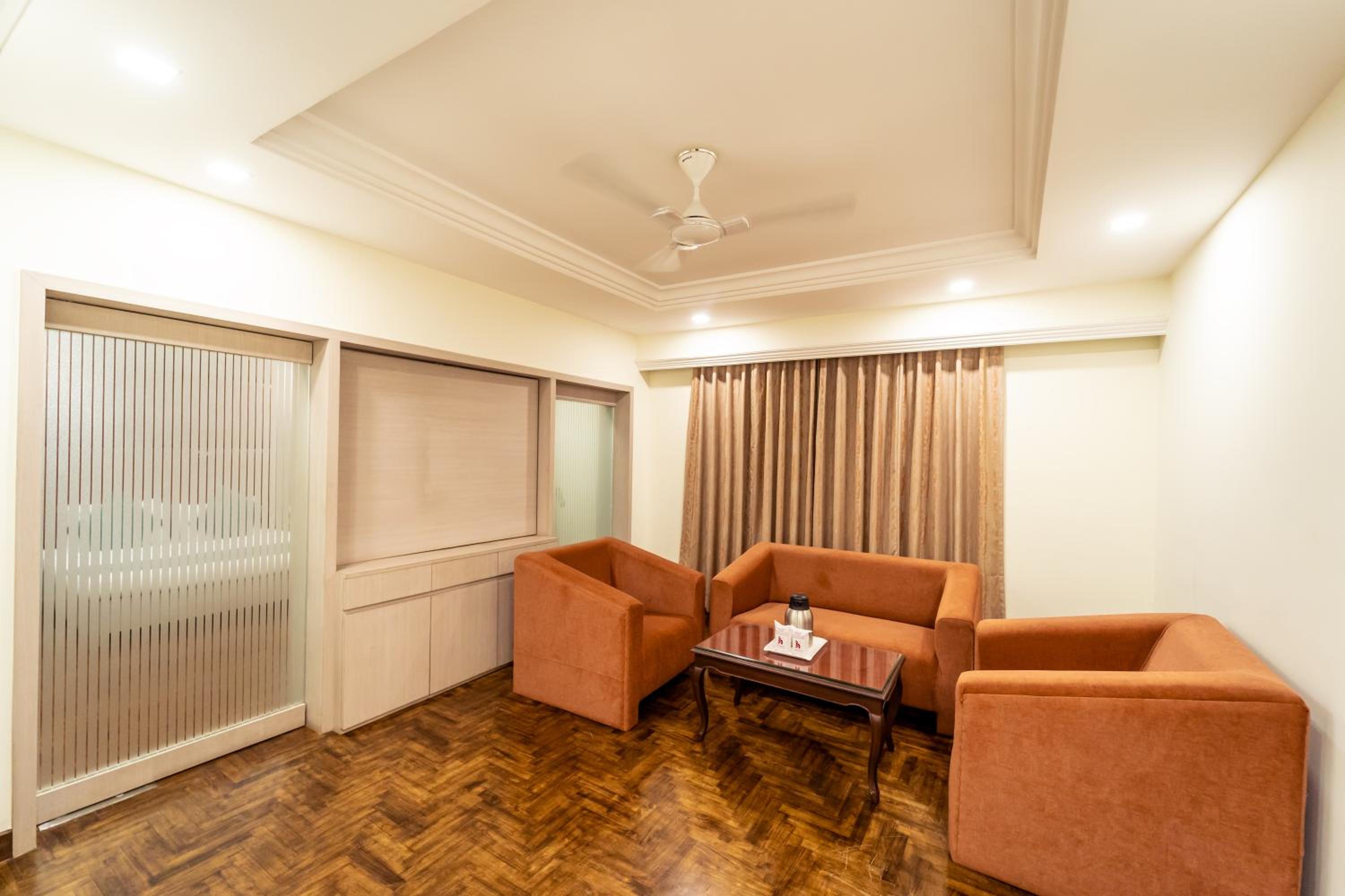 Suite - Photo 8