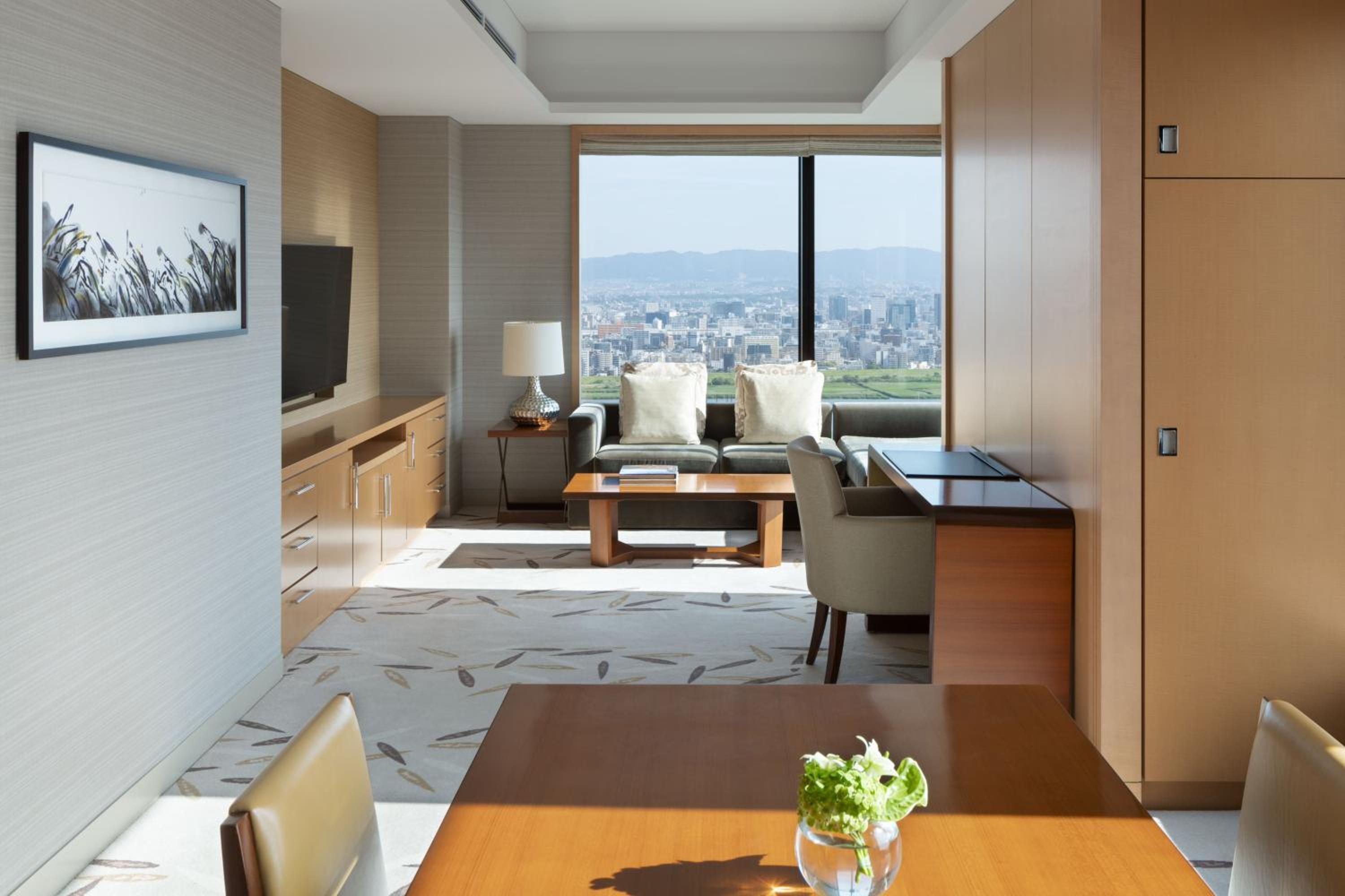 Two Bedroom (Non Smoking) thumbnail 6