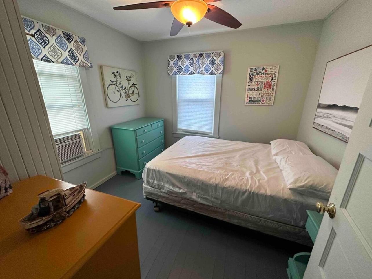 Four-Bedroom House photo 2
