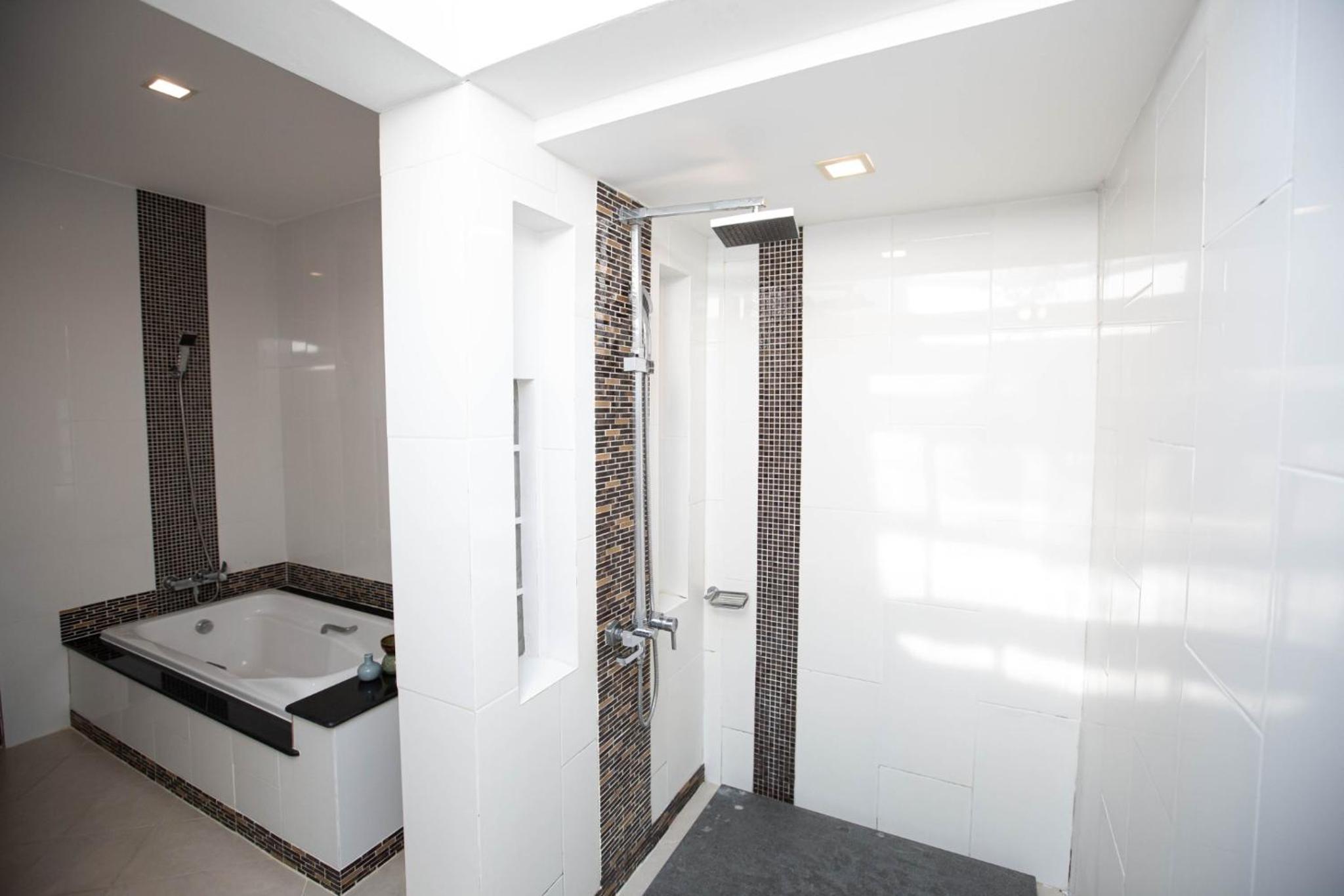 Superior Villa - Photo 17