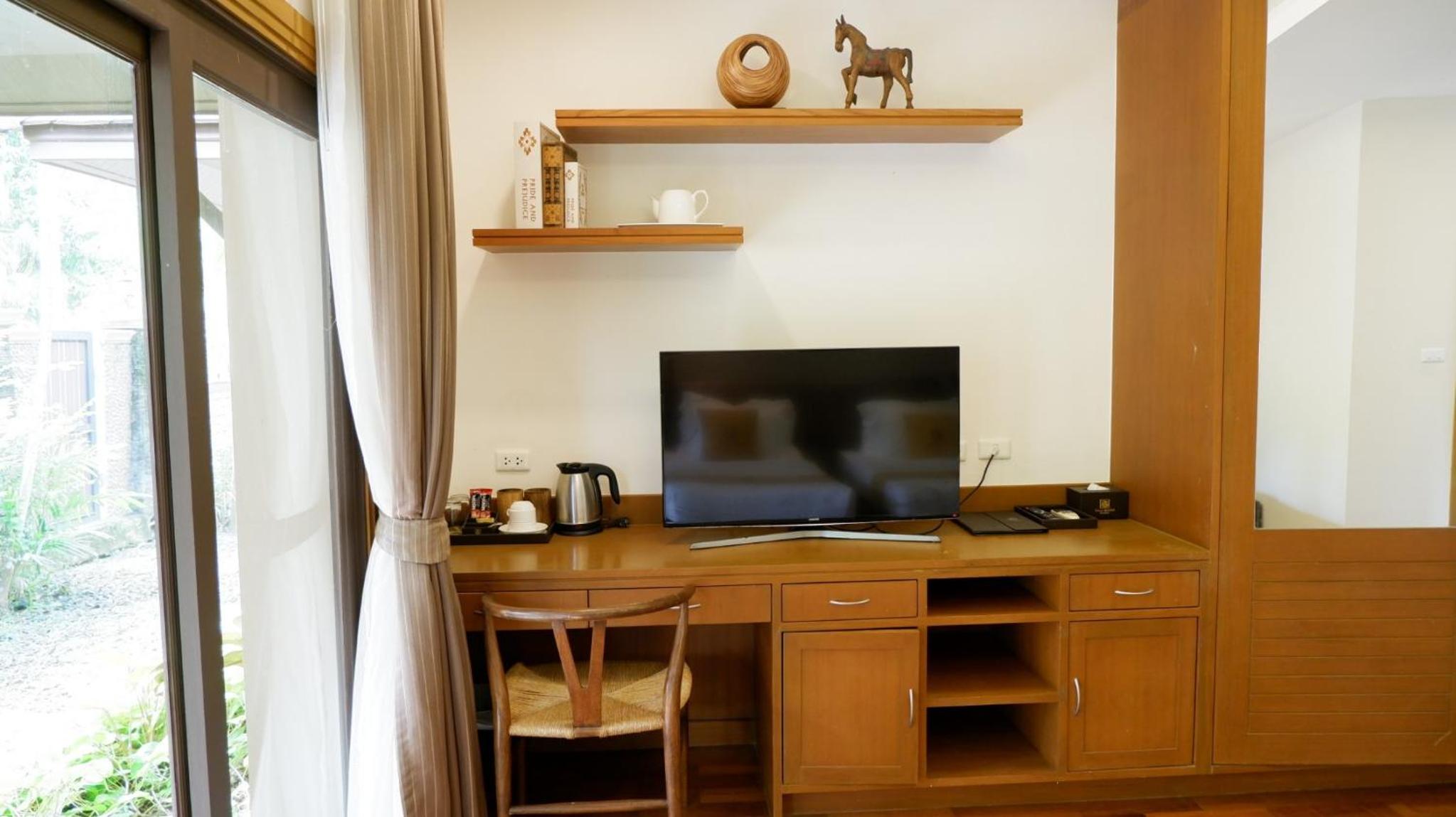 Three-Bedroom Villa - Photo 19