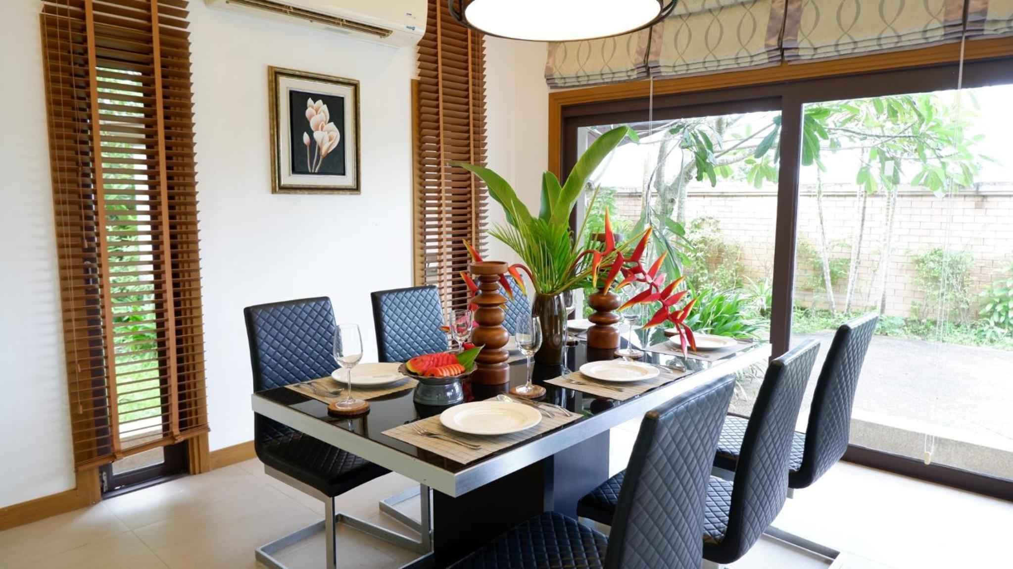 Three-Bedroom Villa - Photo 10