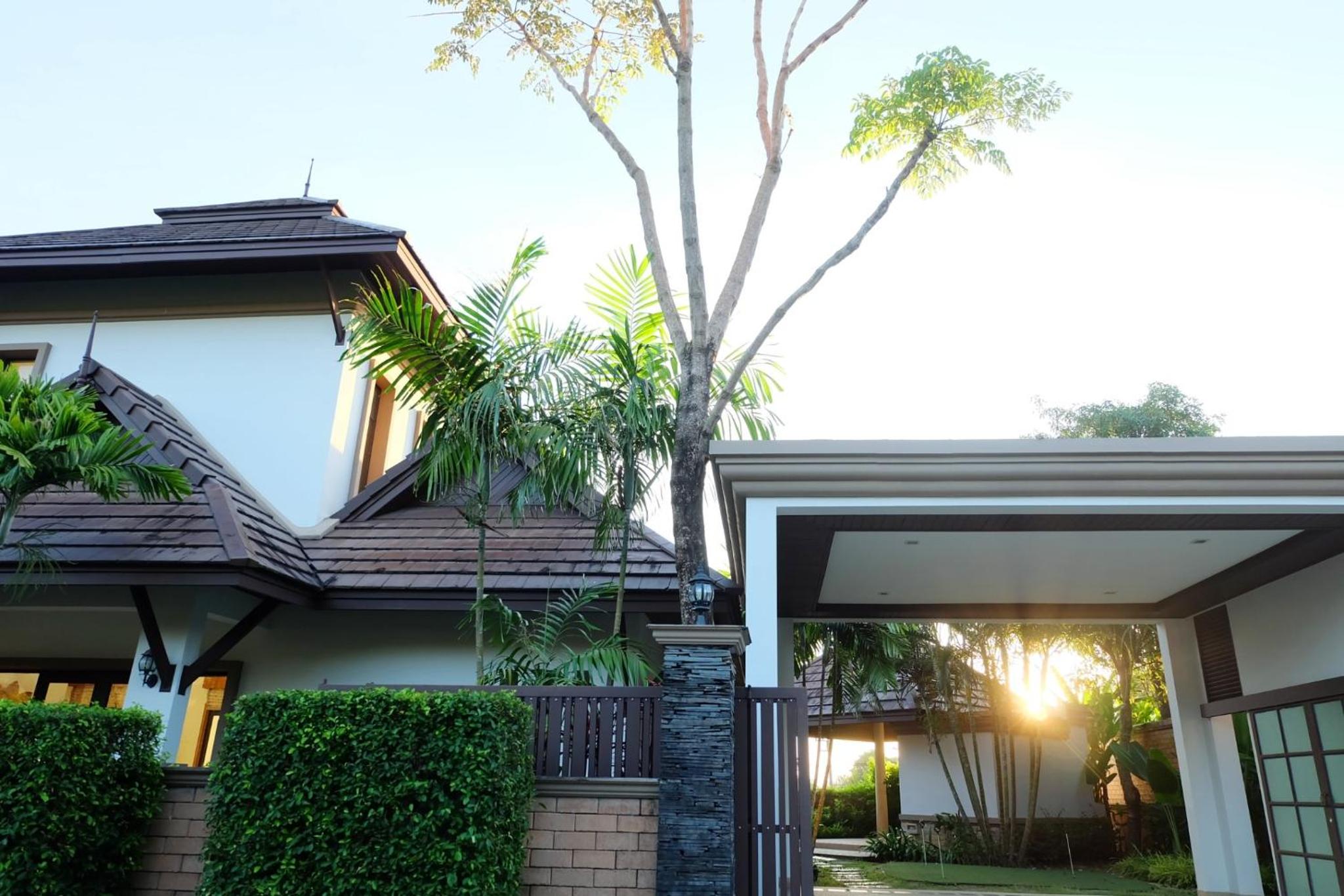 Three-Bedroom Villa - Photo 3
