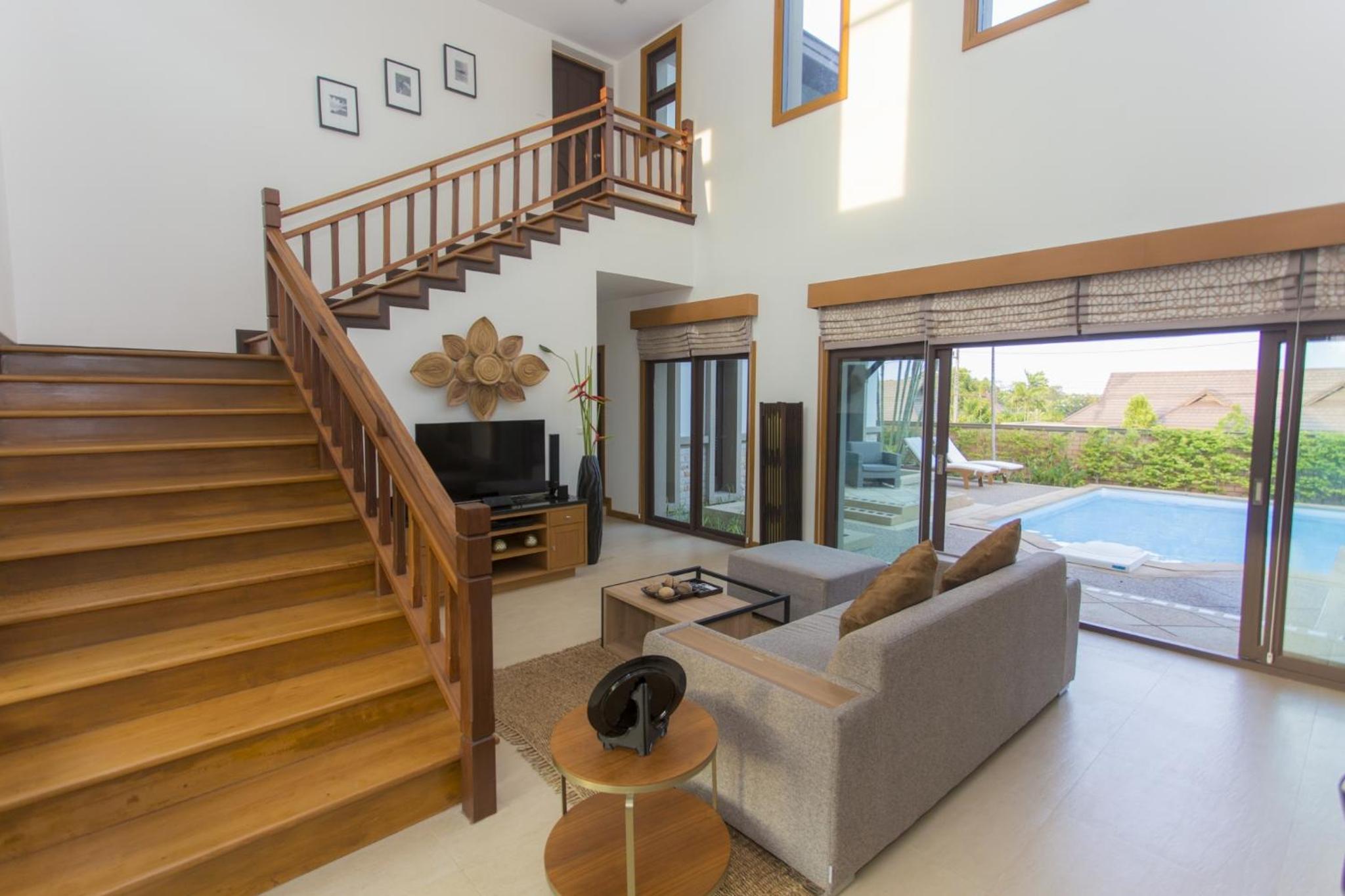 Three-Bedroom Villa - Photo 5