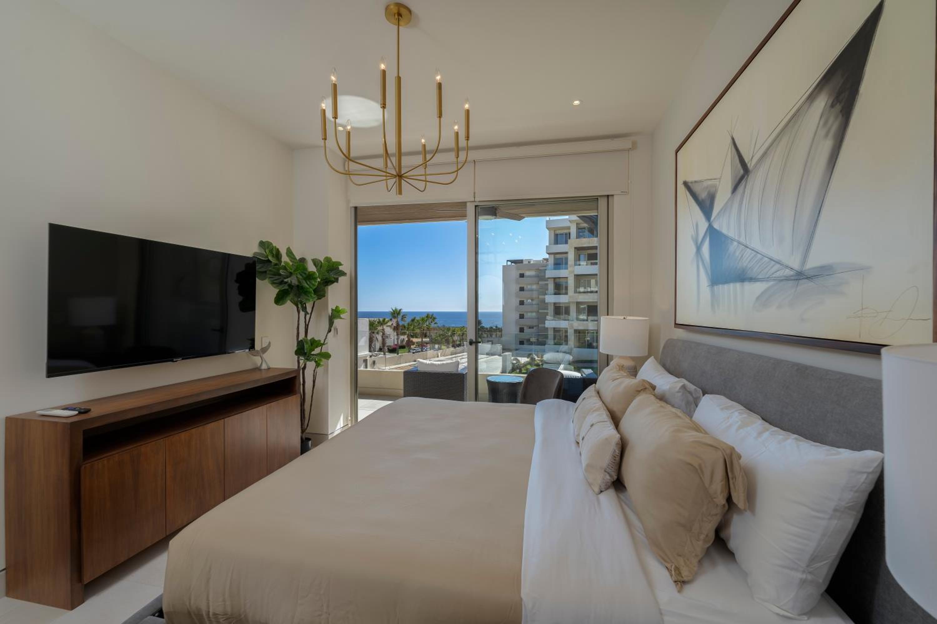 Three-Bedroom Apartment photo 1