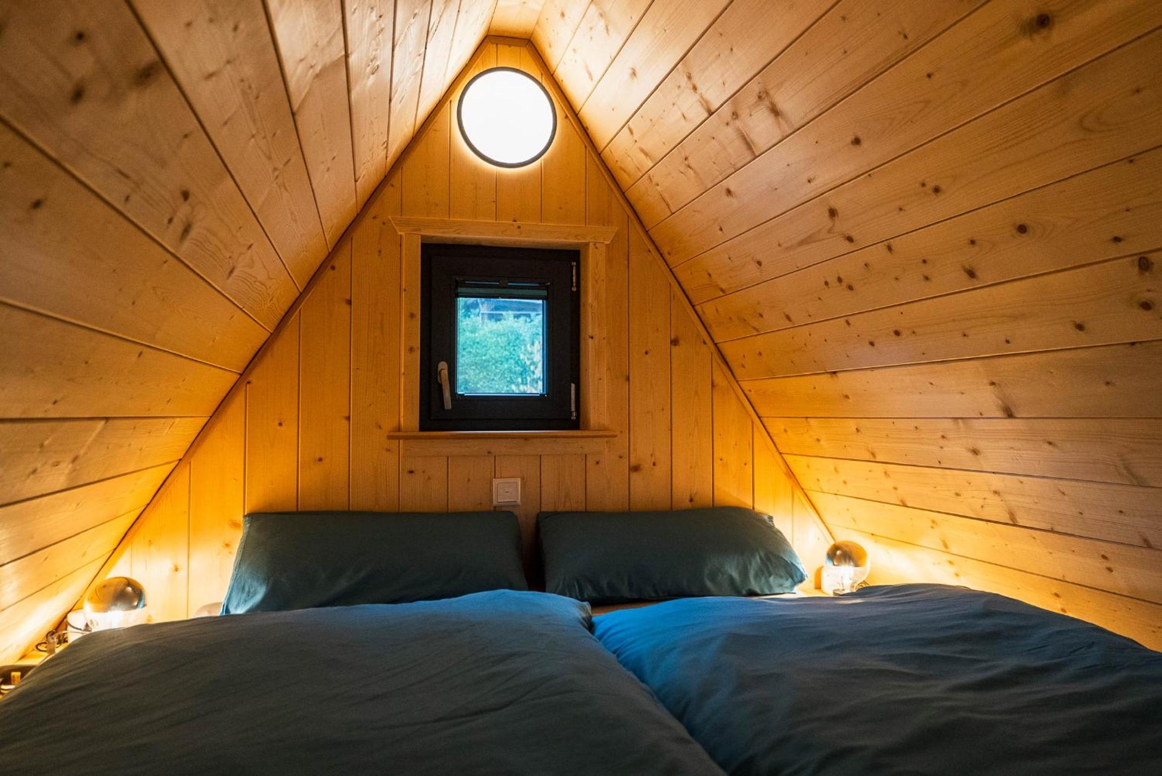 One-Bedroom House photo 1