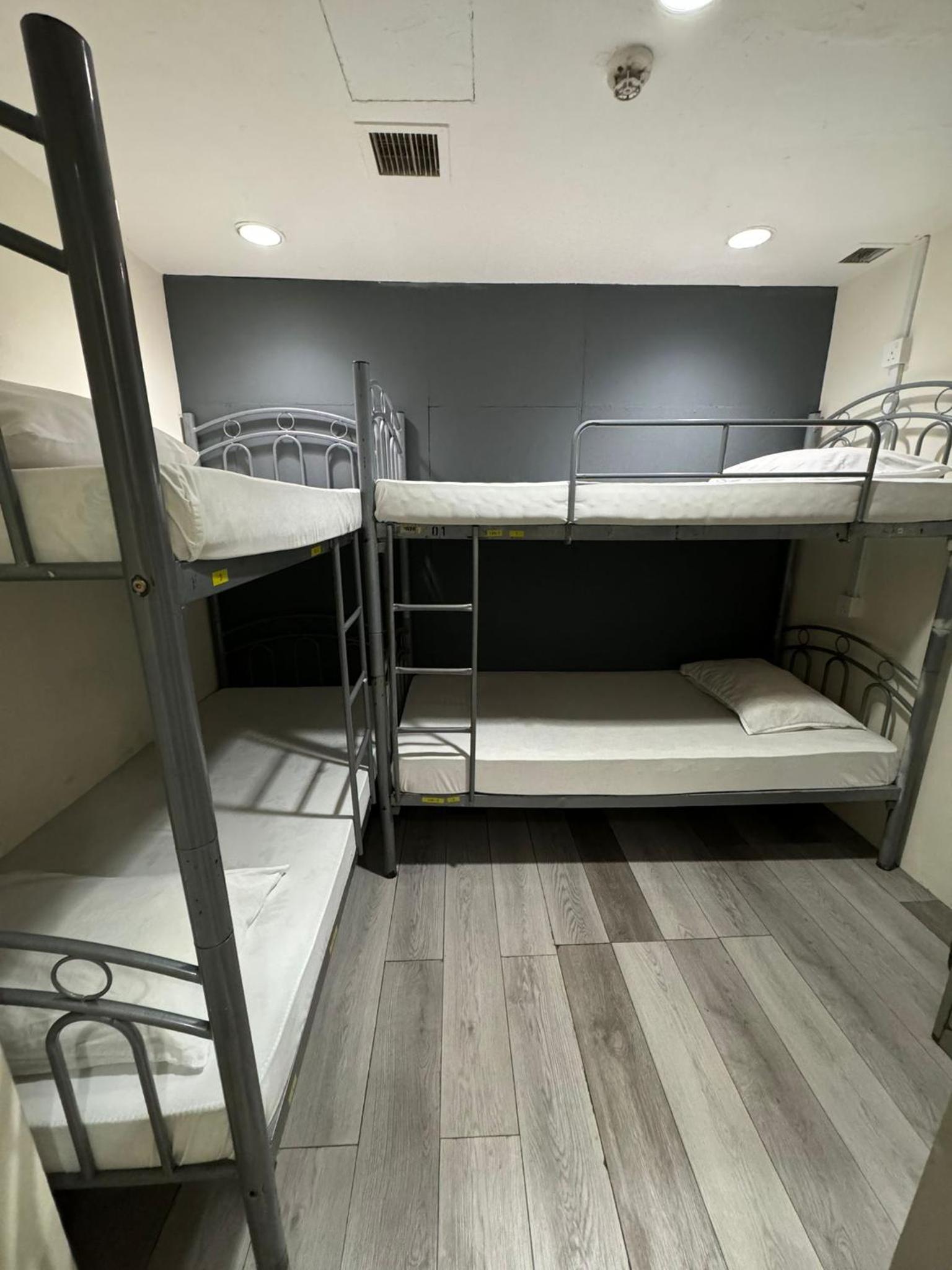 Bed in 4-Bed Mixed Dormitory Room photo 2