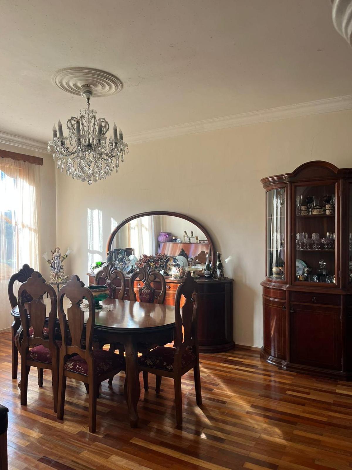 One-Bedroom House photo 3