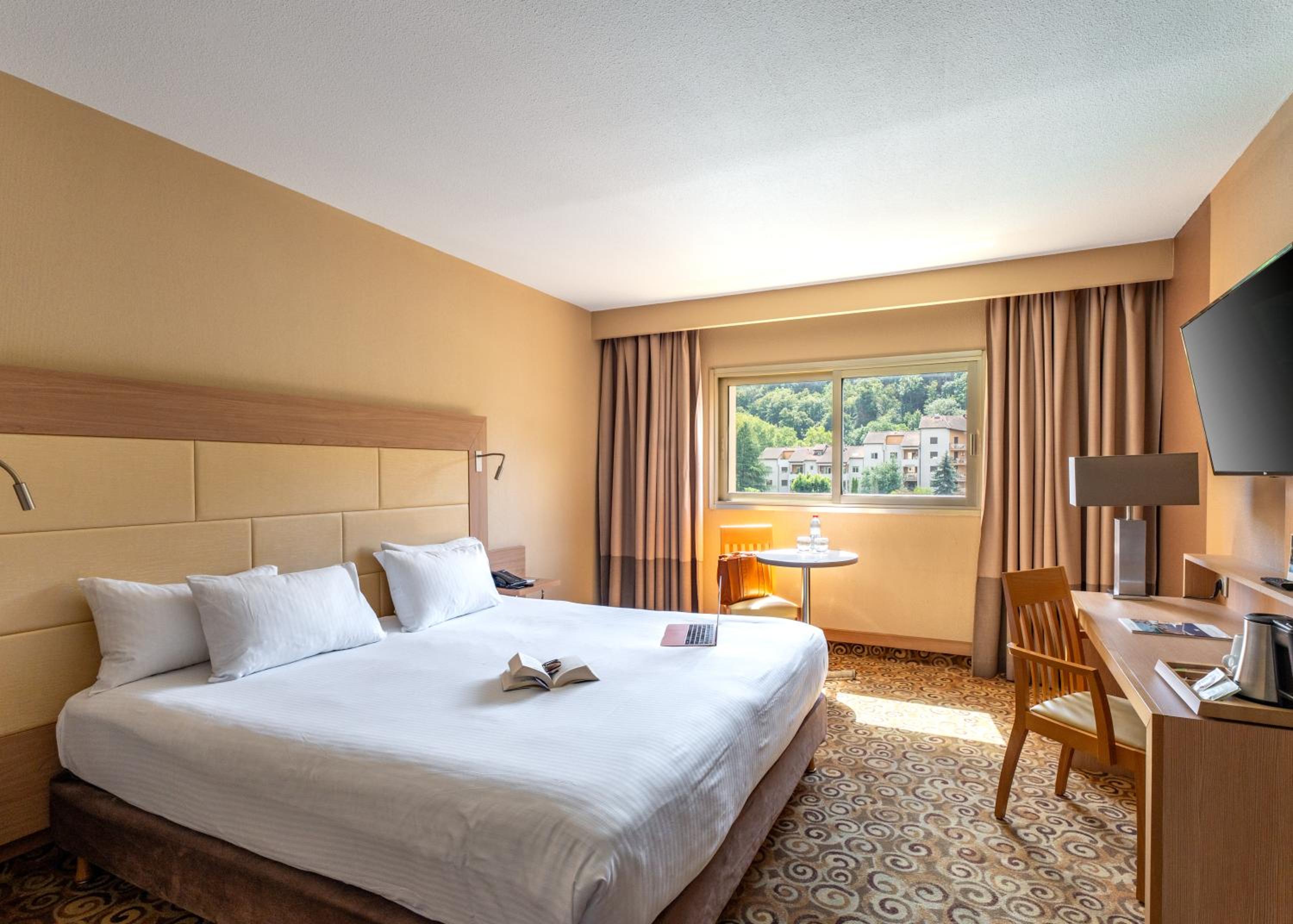 Comfort Double Room - Spa and Pool Access Not Included - Photo 1